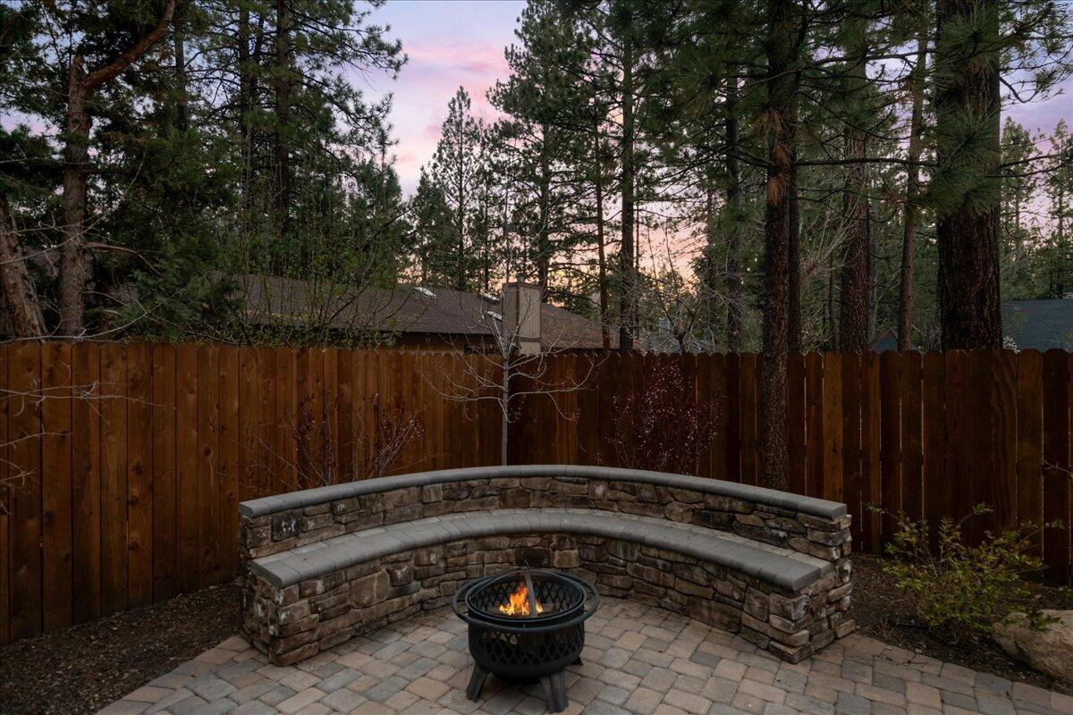 Big Bear Lake, California, 92315, United States, 3 Bedrooms Bedrooms, ,4 BathroomsBathrooms,Residential,Active,1961919