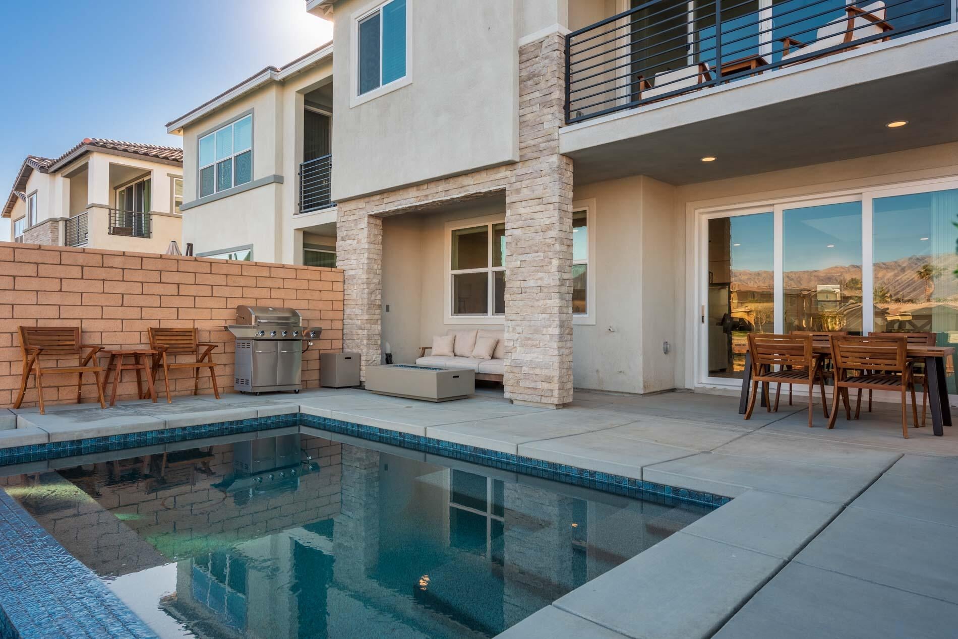 Indio, California, 92203, United States, 4 Bedrooms Bedrooms, ,5 BathroomsBathrooms,Residential,Active,1990044