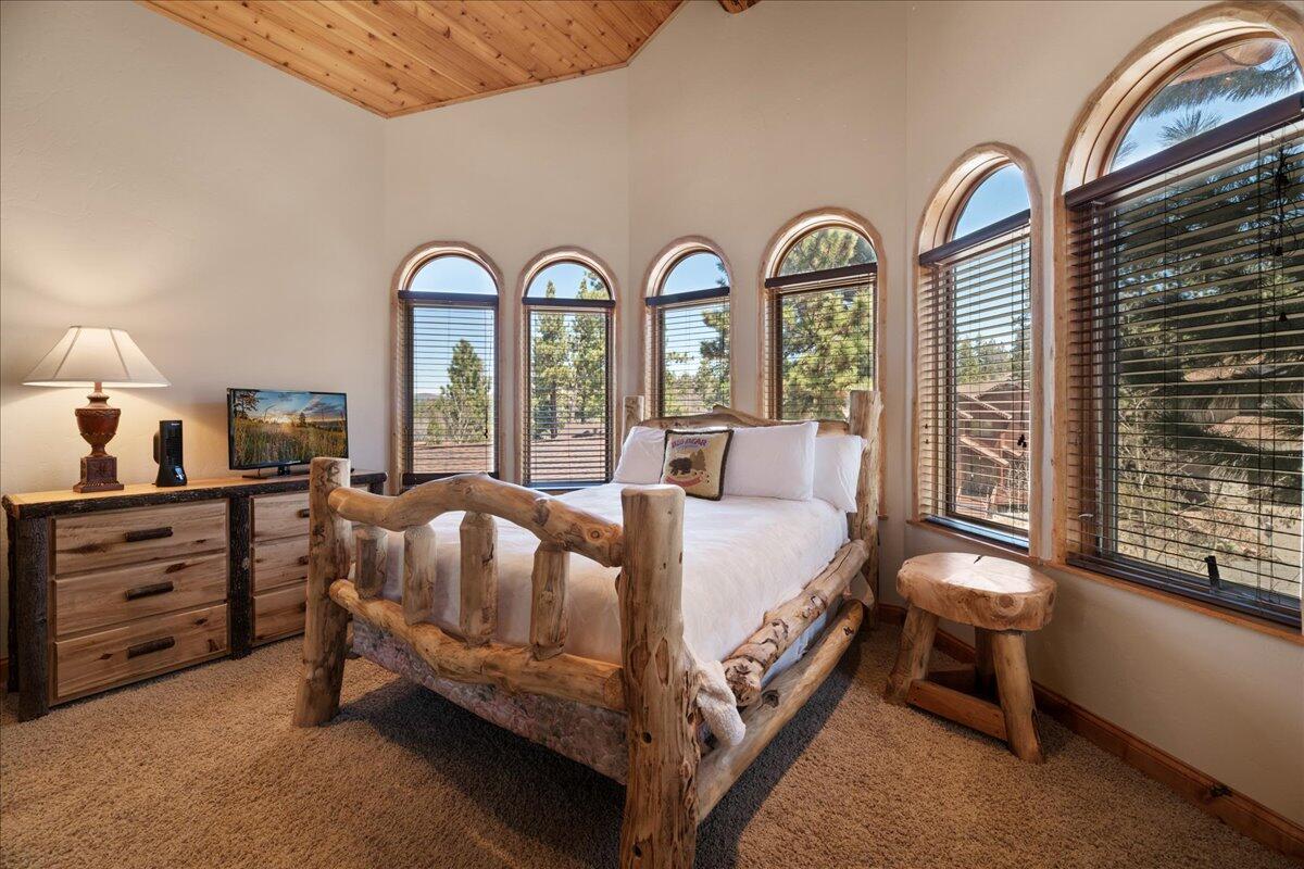 Big Bear Lake, California, 92315, United States, 4 Bedrooms Bedrooms, ,4 BathroomsBathrooms,Residential,Active,1780383