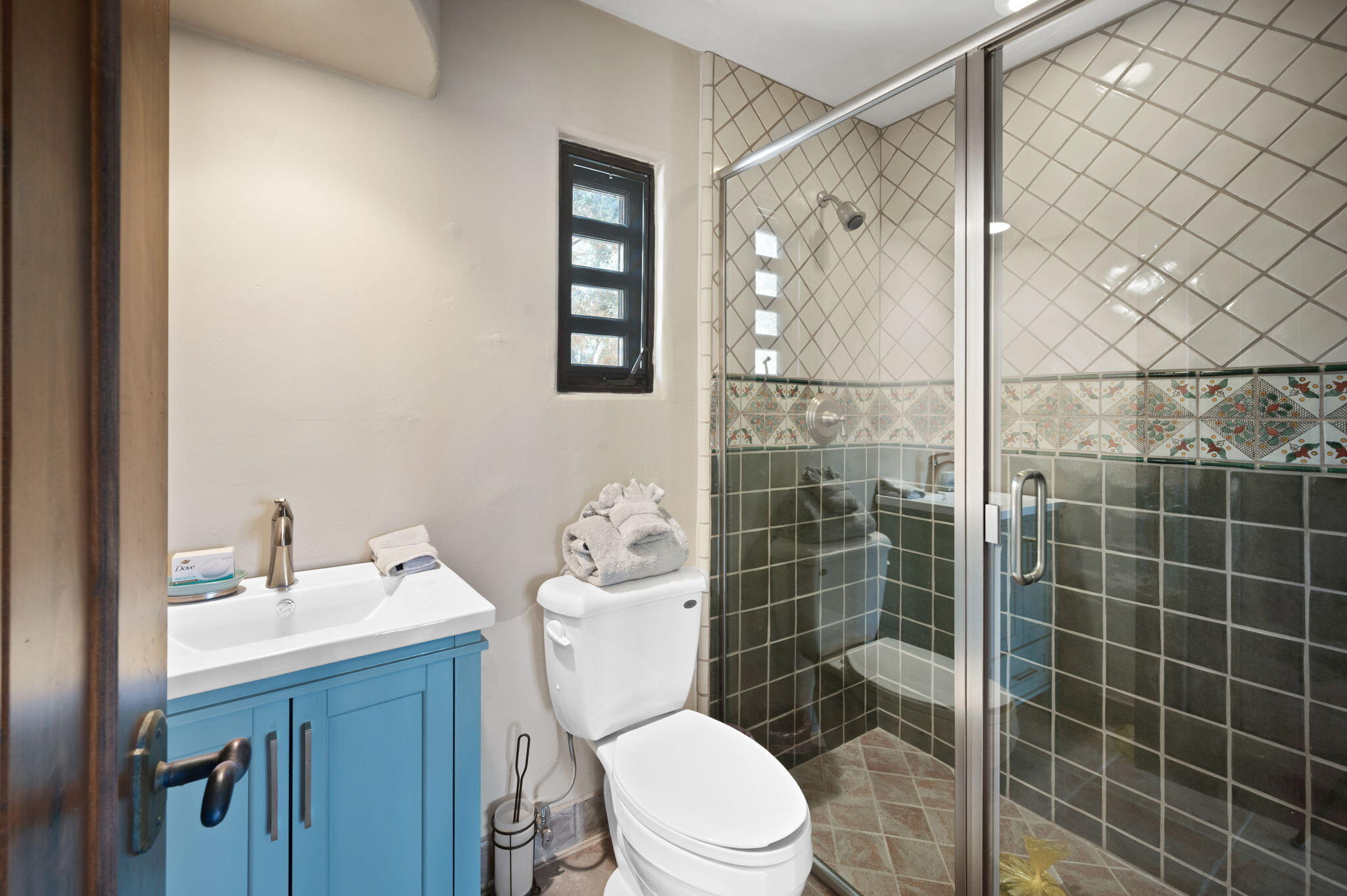 Palm Desert, California, 92260, United States, 6 Bedrooms Bedrooms, ,6 BathroomsBathrooms,Residential,Active,1990022