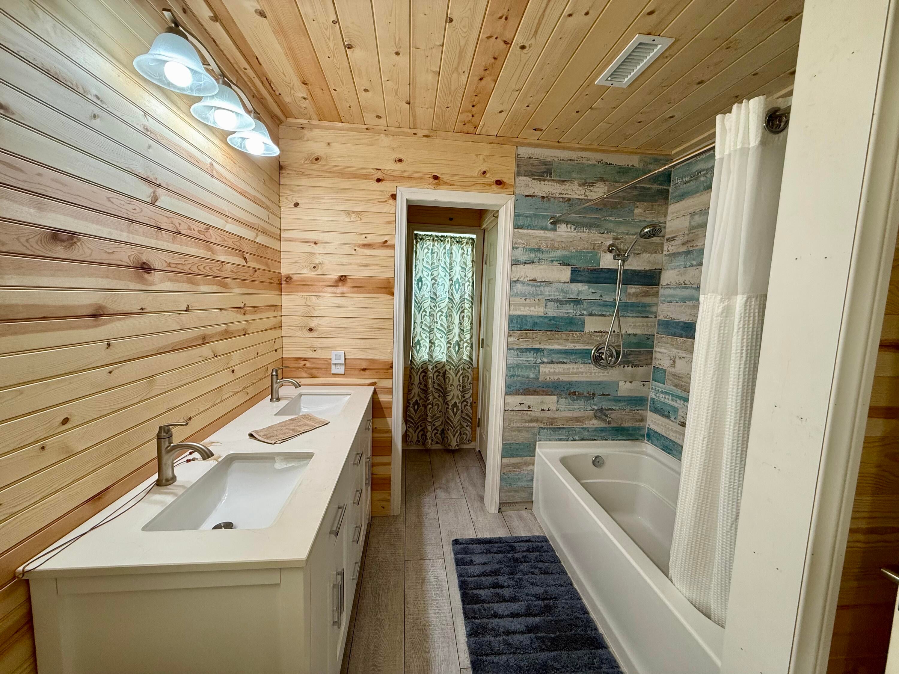 San Clemente, California, 92673, United States, 4 Bedrooms Bedrooms, ,3 BathroomsBathrooms,Residential,Active,1929466