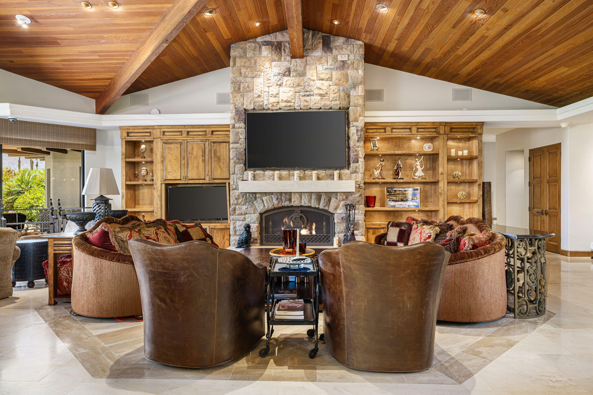 Palm Desert, California, 92260, United States, 4 Bedrooms Bedrooms, ,5 BathroomsBathrooms,Residential,Active,1884877