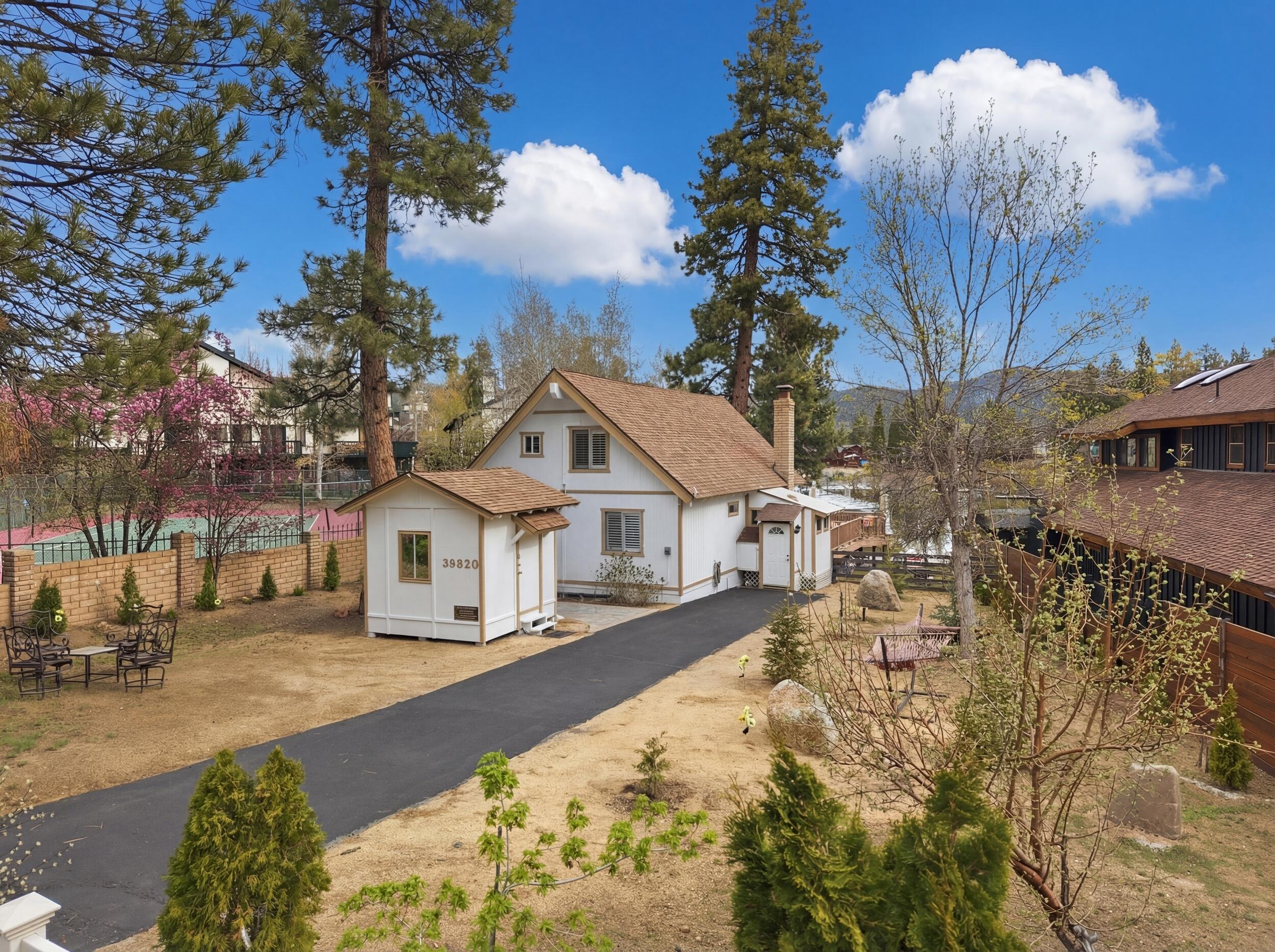 Big Bear Lake, California, 92315, United States, 2 Bedrooms Bedrooms, ,2 BathroomsBathrooms,Residential,Active,2032884