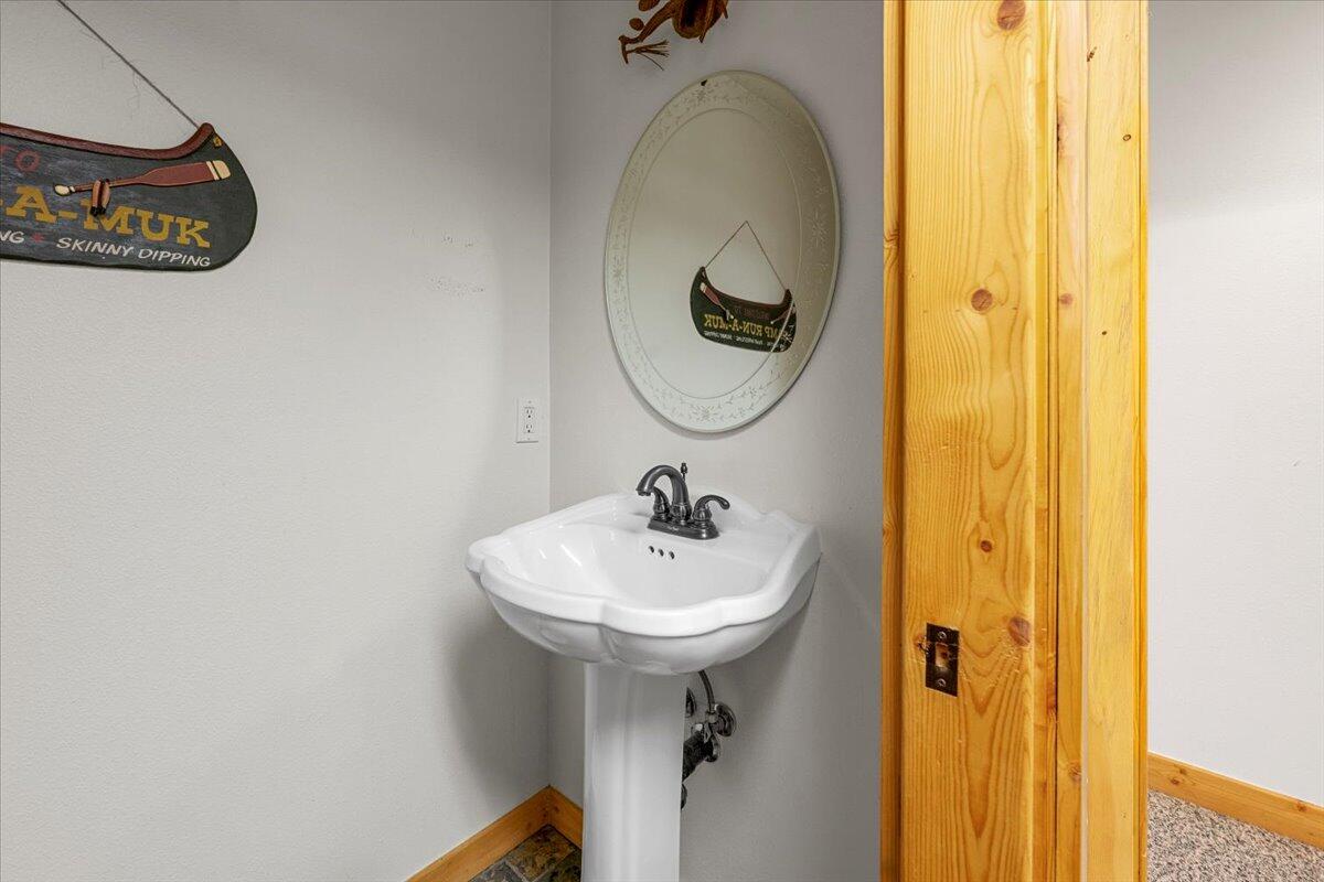 Big Bear Lake, California, 92315, United States, 4 Bedrooms Bedrooms, ,5 BathroomsBathrooms,Residential,Active,2010545