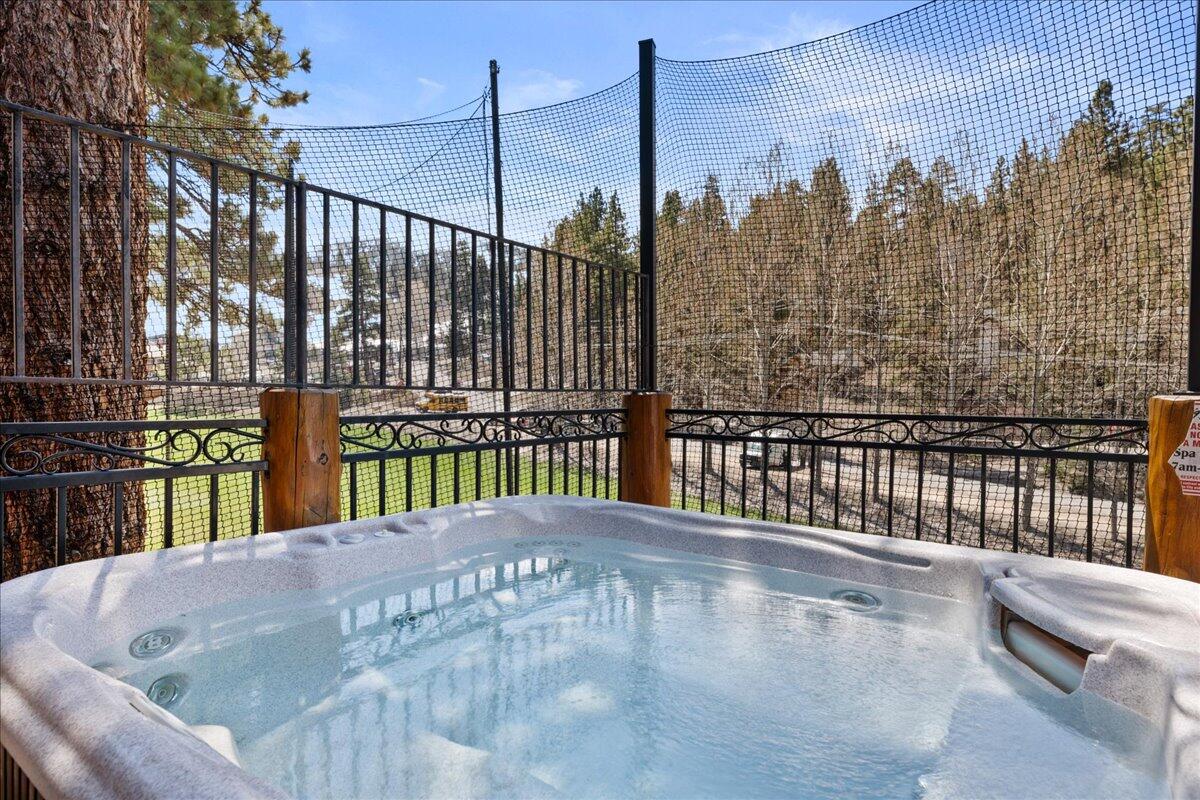 Big Bear Lake, California, 92315, United States, 4 Bedrooms Bedrooms, ,4 BathroomsBathrooms,Residential,Active,1780383