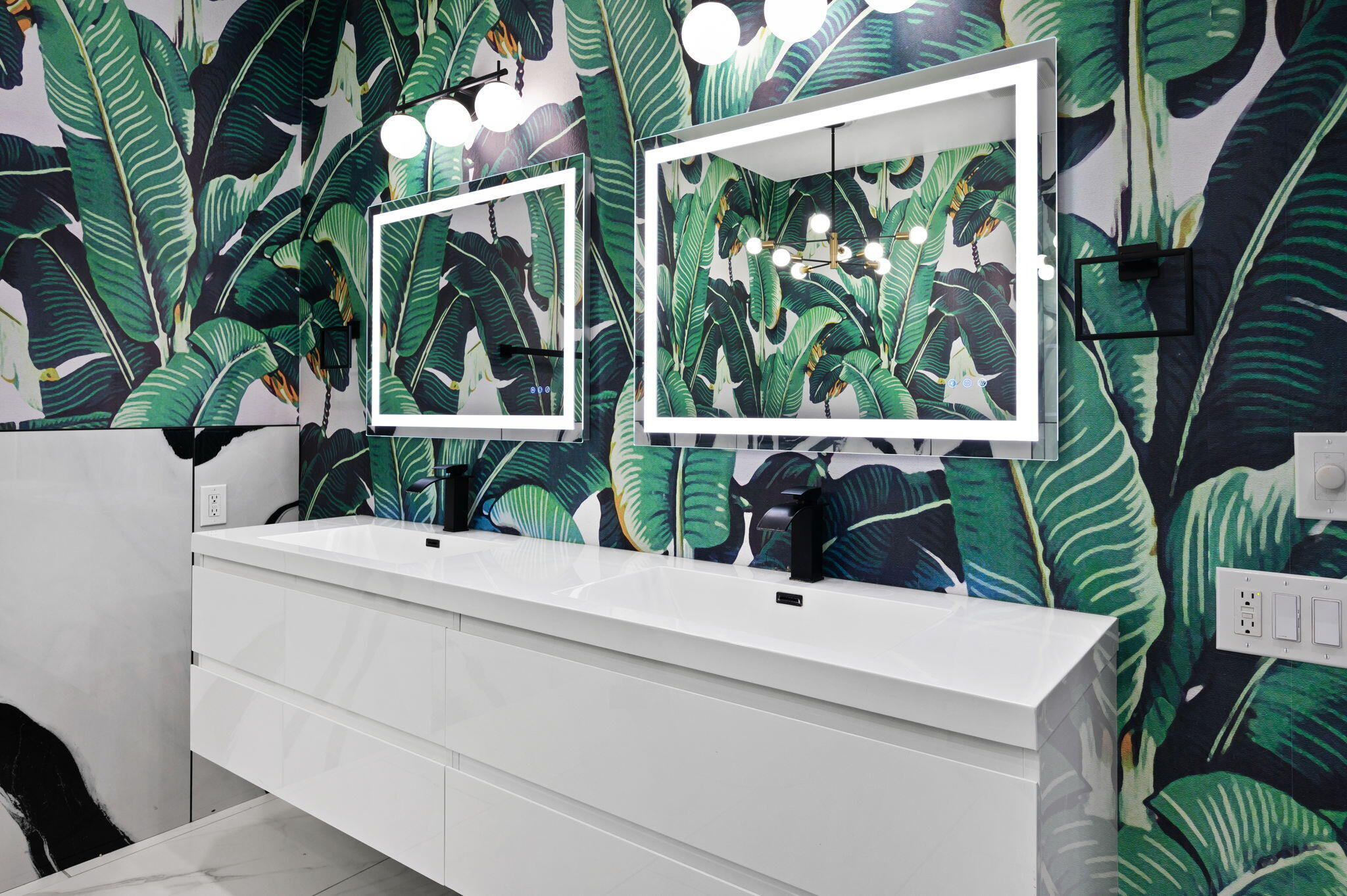 Palm Springs, California, 92262, United States, 6 Bedrooms Bedrooms, ,6 BathroomsBathrooms,Residential,Active,1990040