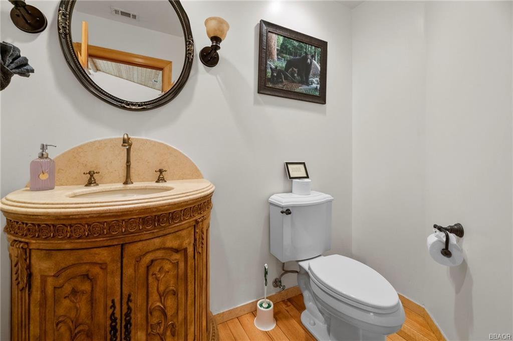 Big Bear, California, 92314, United States, 5 Bedrooms Bedrooms, ,5 BathroomsBathrooms,Residential,Active,1943812