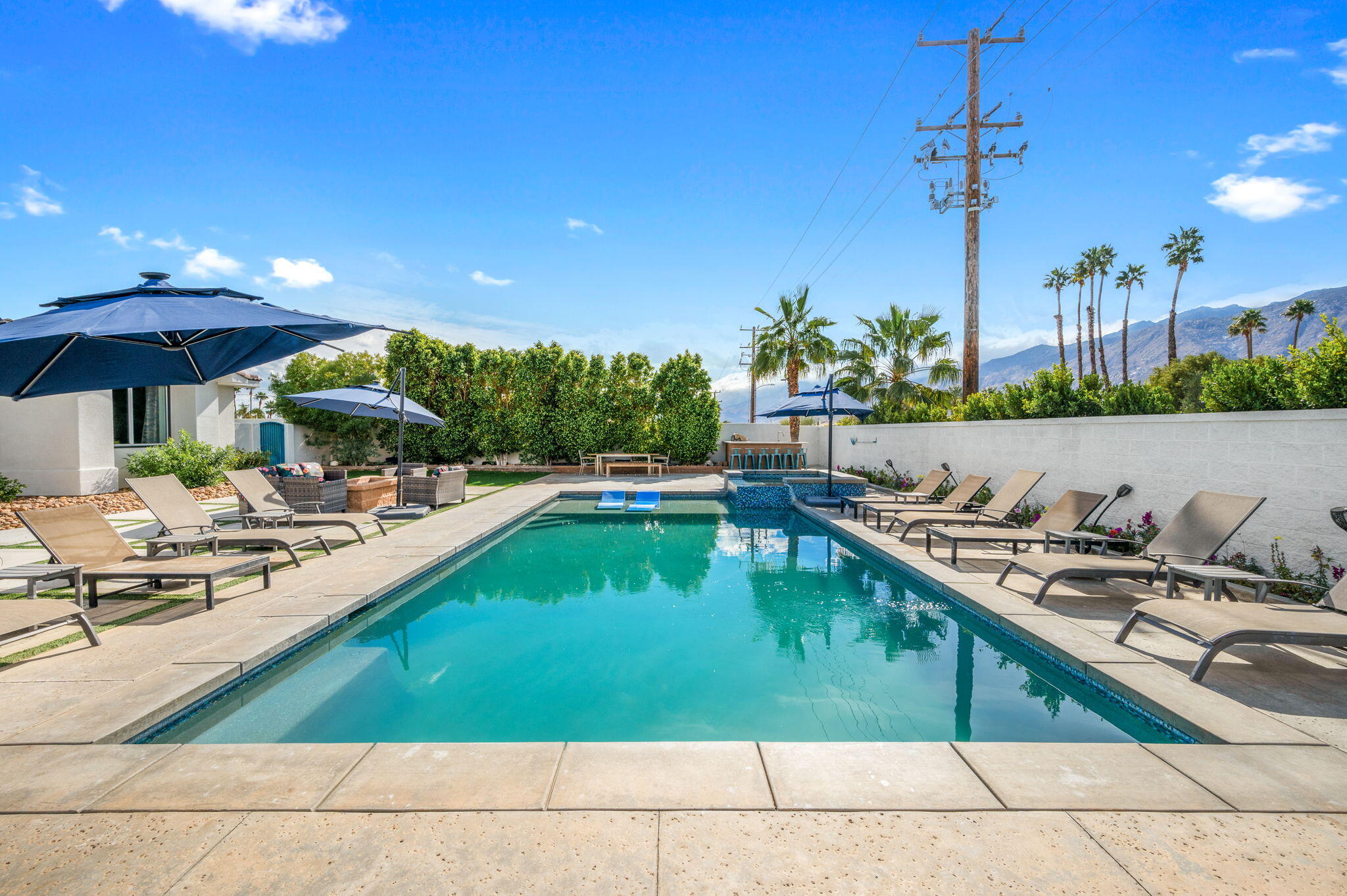 Palm Springs, California, 92262, United States, 6 Bedrooms Bedrooms, ,6 BathroomsBathrooms,Residential,Active,1990040