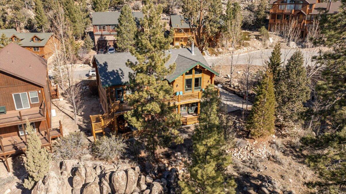 Big Bear Lake, California, 92315, United States, 4 Bedrooms Bedrooms, ,5 BathroomsBathrooms,Residential,Active,2010545
