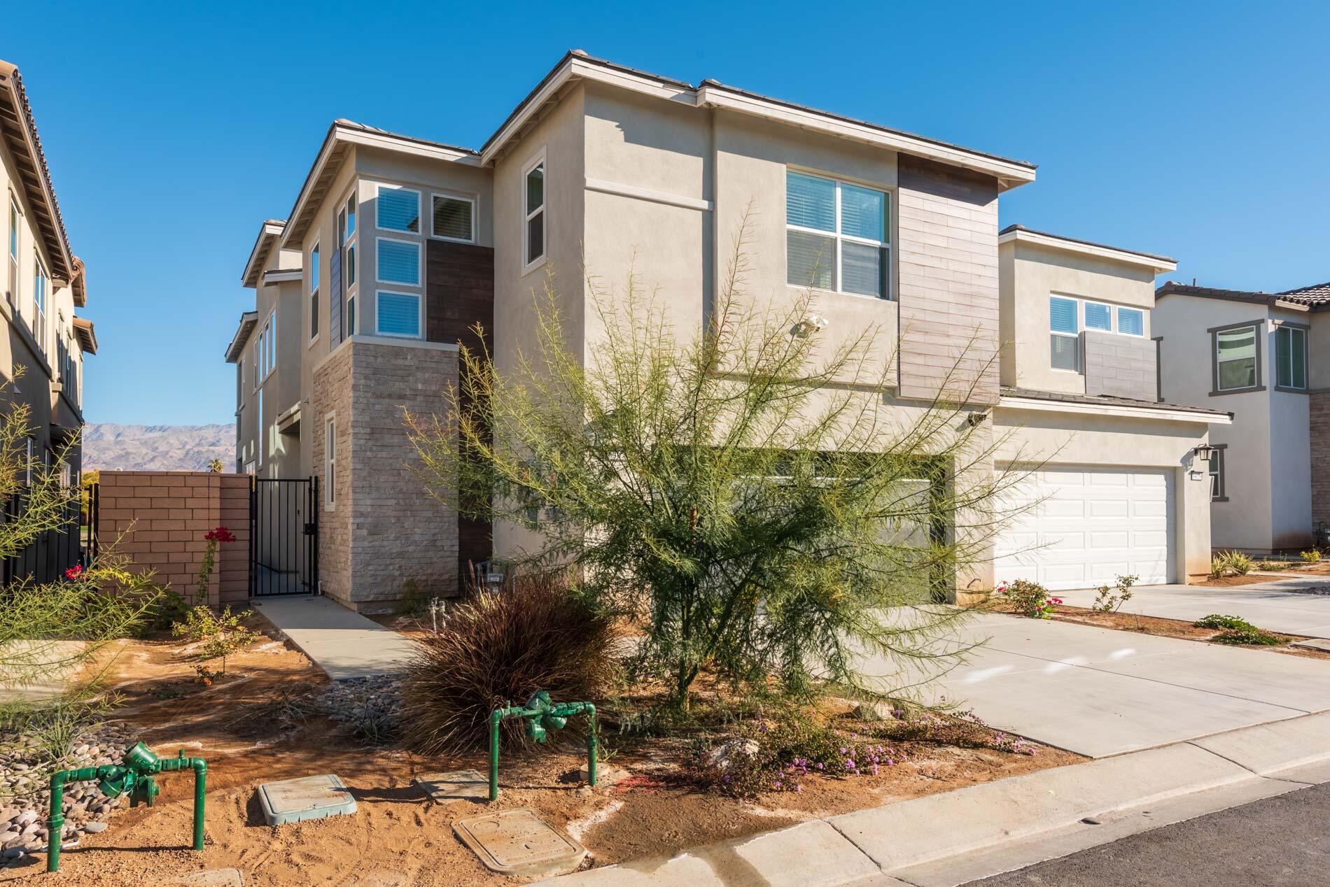 Indio, California, 92203, United States, 4 Bedrooms Bedrooms, ,5 BathroomsBathrooms,Residential,Active,1990044