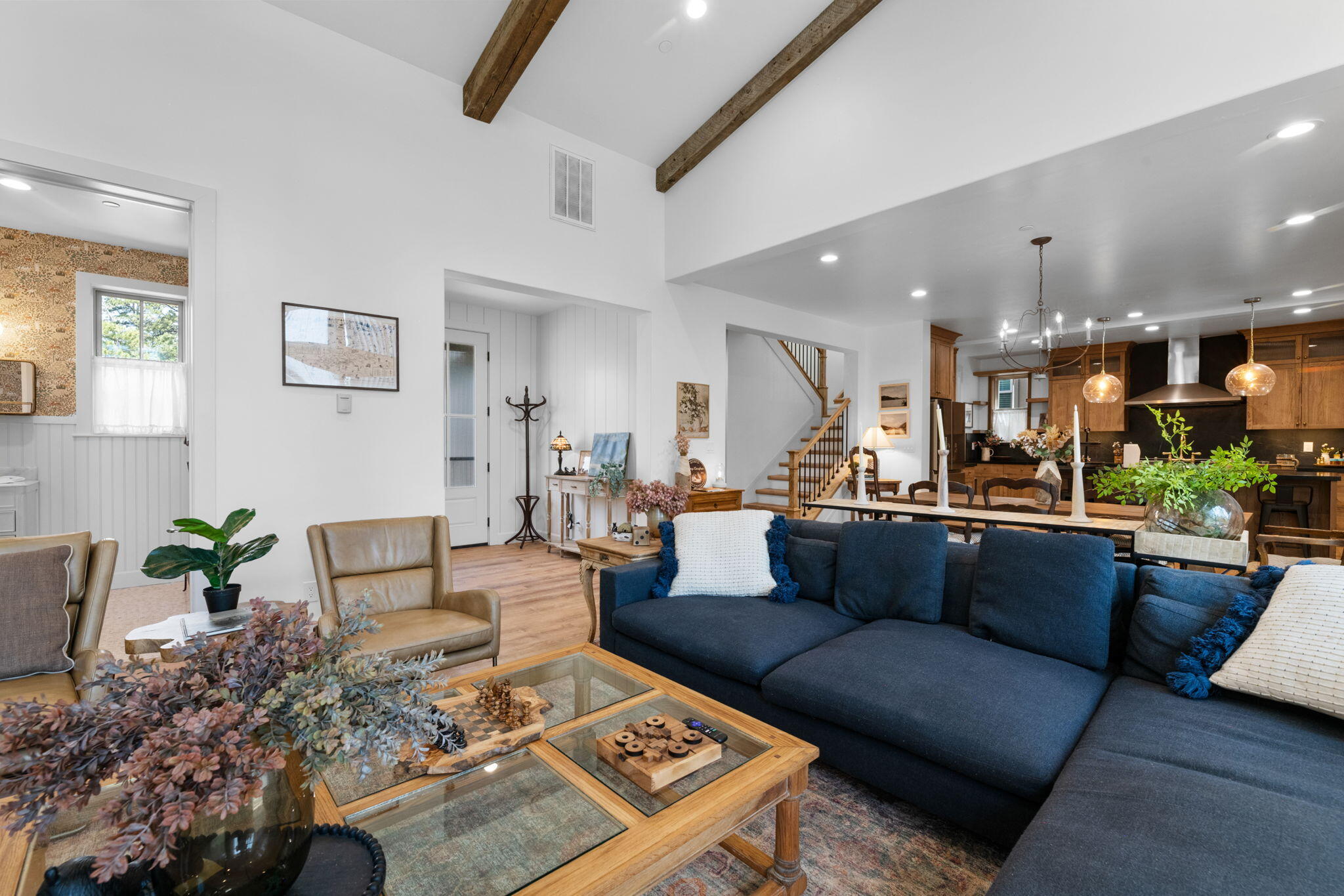 Big Bear Lake, California, 92315, United States, ,4 BathroomsBathrooms,Residential,Active,1841332