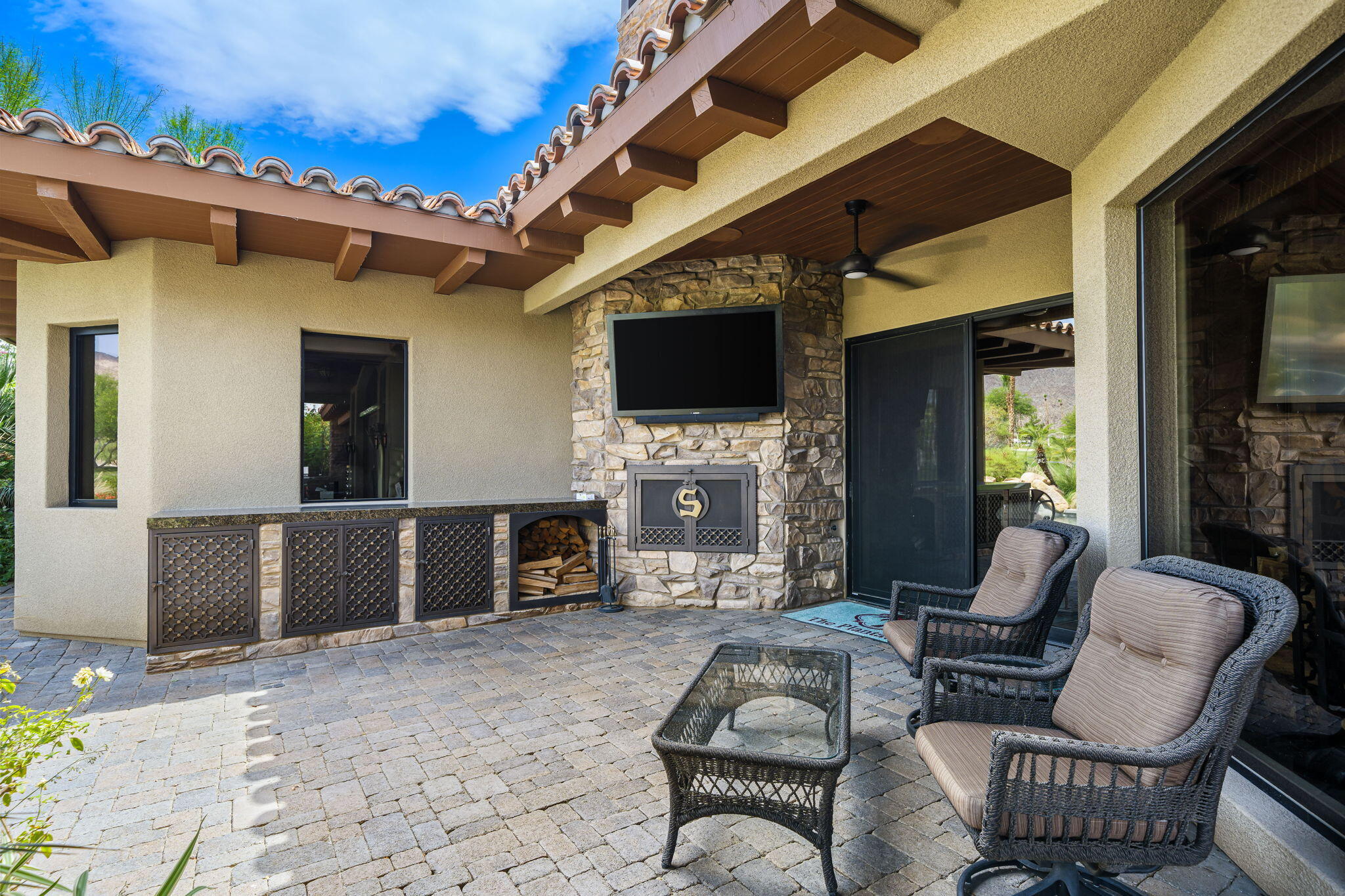 Palm Desert, California, 92260, United States, 4 Bedrooms Bedrooms, ,5 BathroomsBathrooms,Residential,Active,1884877