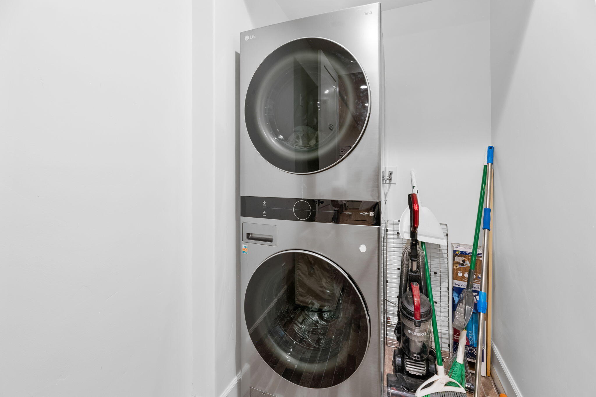 Big Bear Lake, California, 92315, United States, ,4 BathroomsBathrooms,Residential,Active,1841332