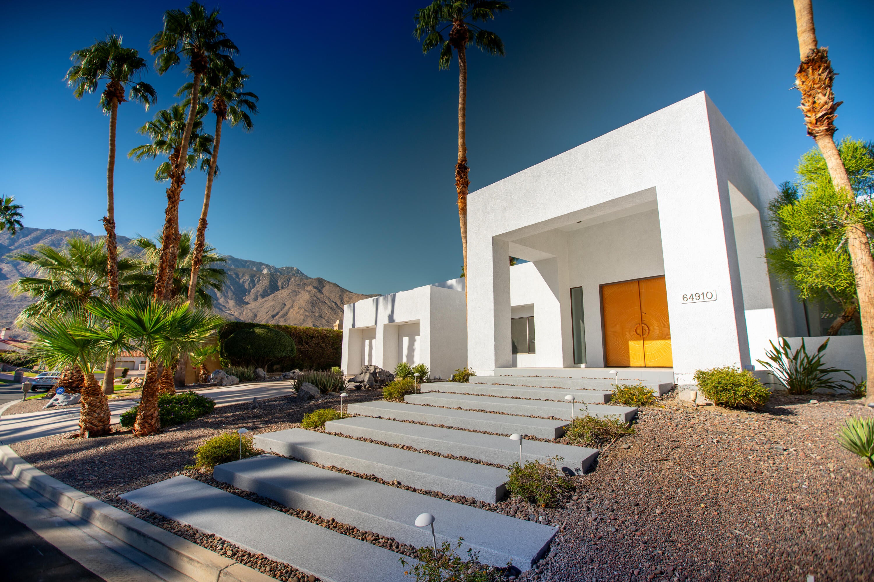 Palm Springs, California, 92264, United States, 4 Bedrooms Bedrooms, ,6 BathroomsBathrooms,Residential,Active,1993931 Palm Springs, California, 92264, United States, 4 Bedrooms Bedrooms, ,6 BathroomsBathrooms,Residential,Active,1993931