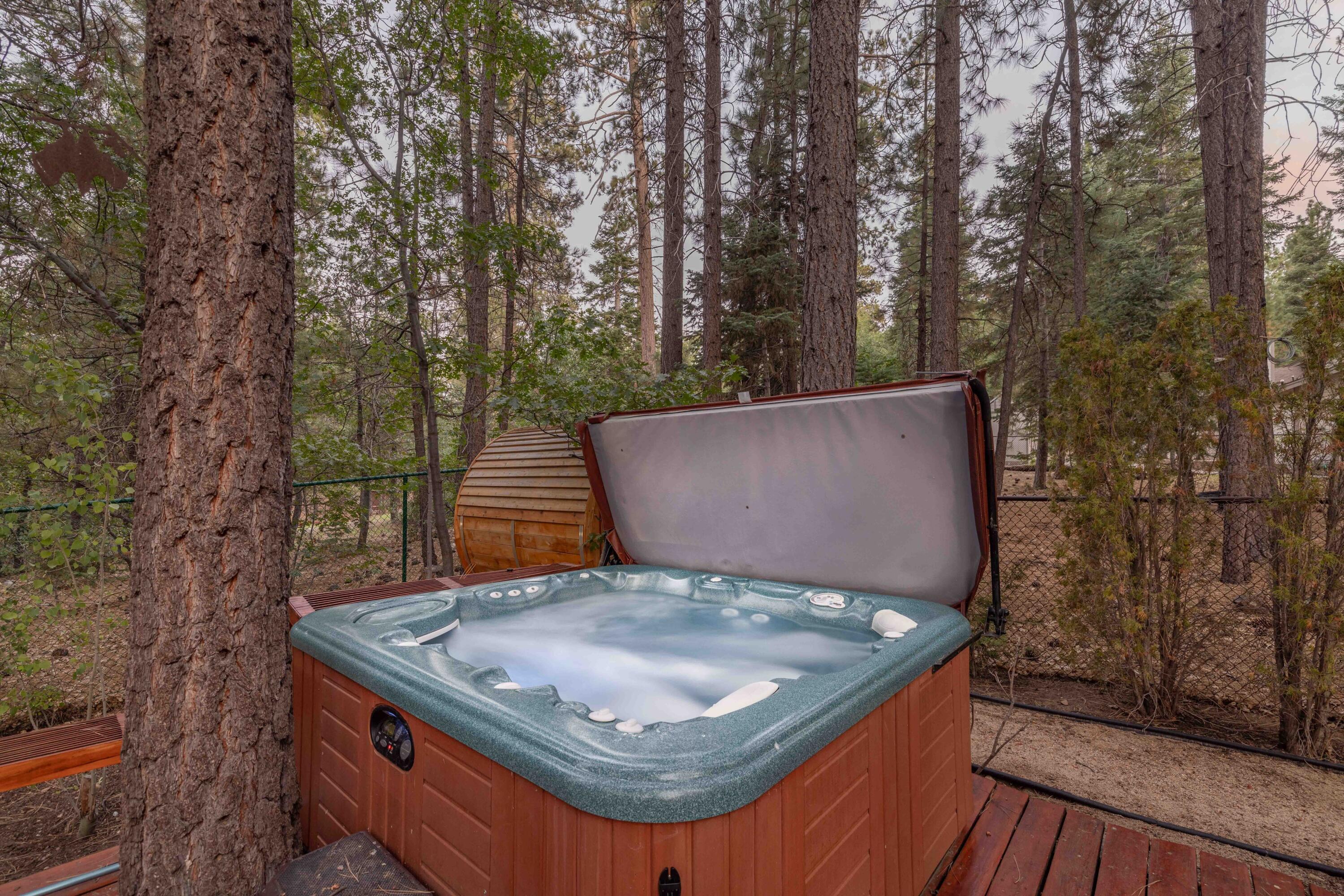 Big Bear Lake, California, 92315, United States, 4 Bedrooms Bedrooms, ,3 BathroomsBathrooms,Residential,Active,1933881