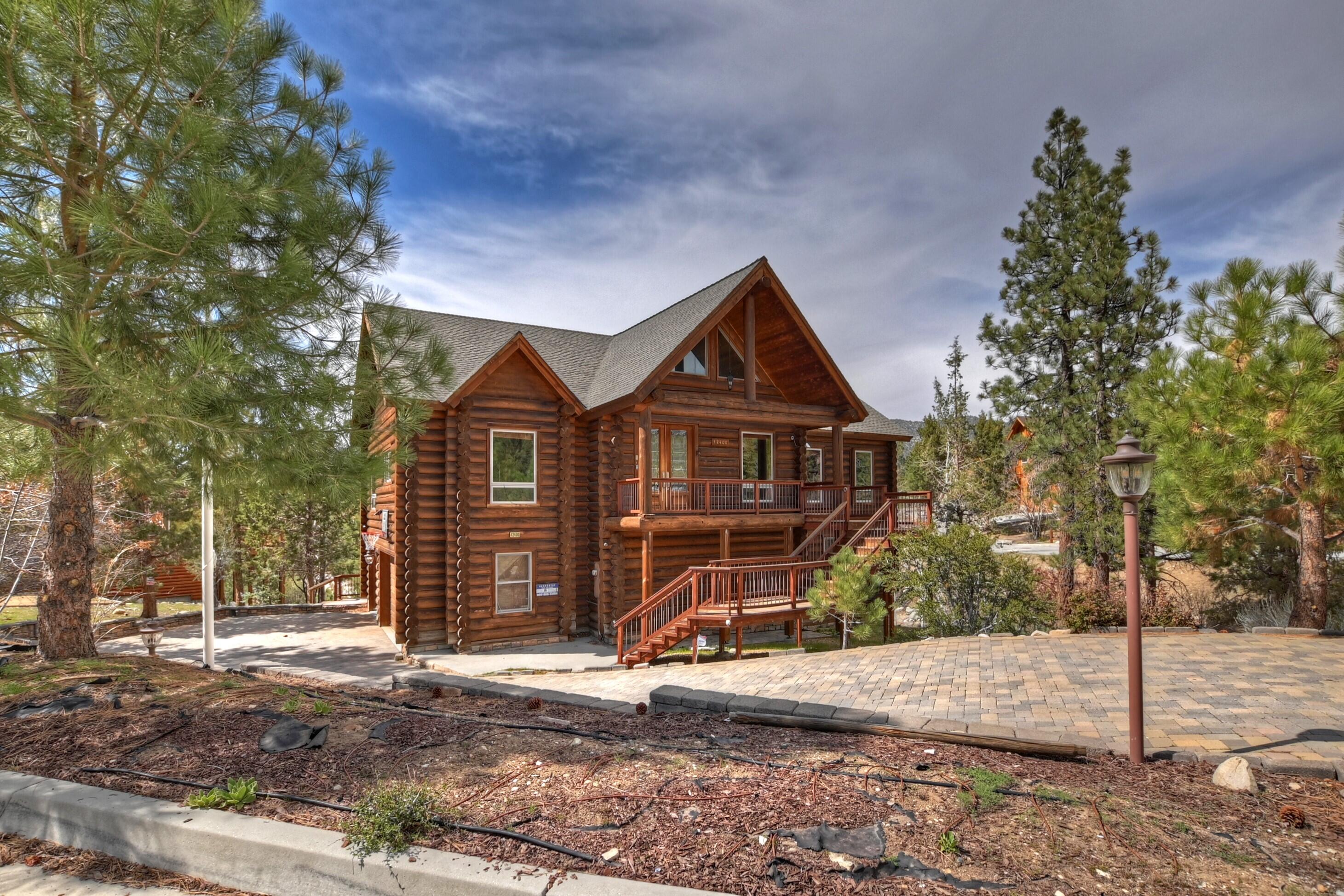 Big Bear Lake, California, 92315, United States, ,4 BathroomsBathrooms,Residential,Active,1798030