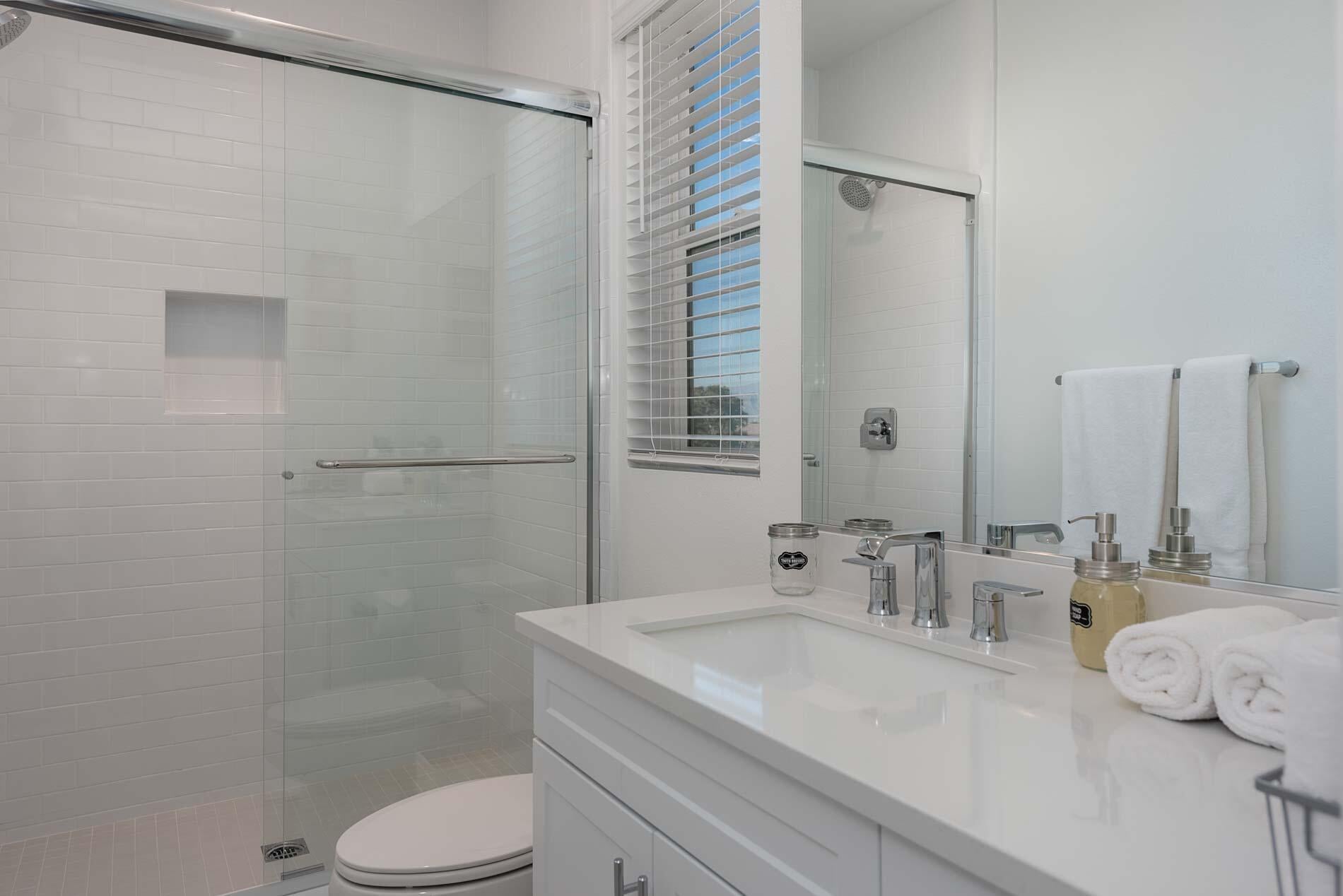 Indio, California, 92203, United States, 4 Bedrooms Bedrooms, ,5 BathroomsBathrooms,Residential,Active,1990044