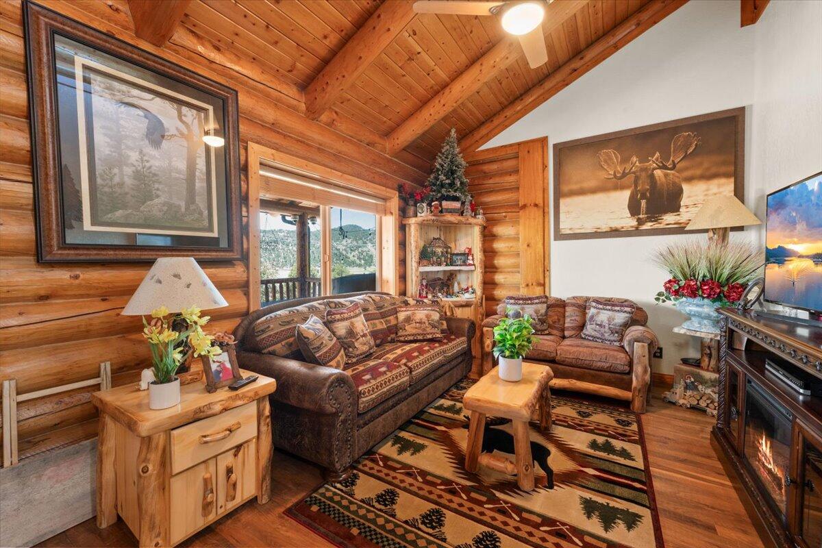 Big Bear City, California, 92314, United States, 3 Bedrooms Bedrooms, ,3 BathroomsBathrooms,Residential,Active,1892441