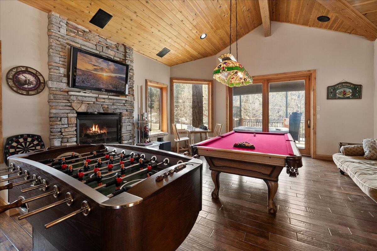 Big Bear Lake, California, 92315, United States, 4 Bedrooms Bedrooms, ,4 BathroomsBathrooms,Residential,Active,1780383