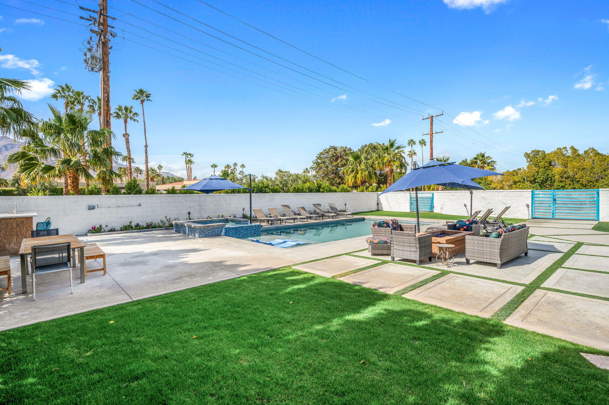 Palm Springs, California, 92262, United States, 6 Bedrooms Bedrooms, ,6 BathroomsBathrooms,Residential,Active,1990040