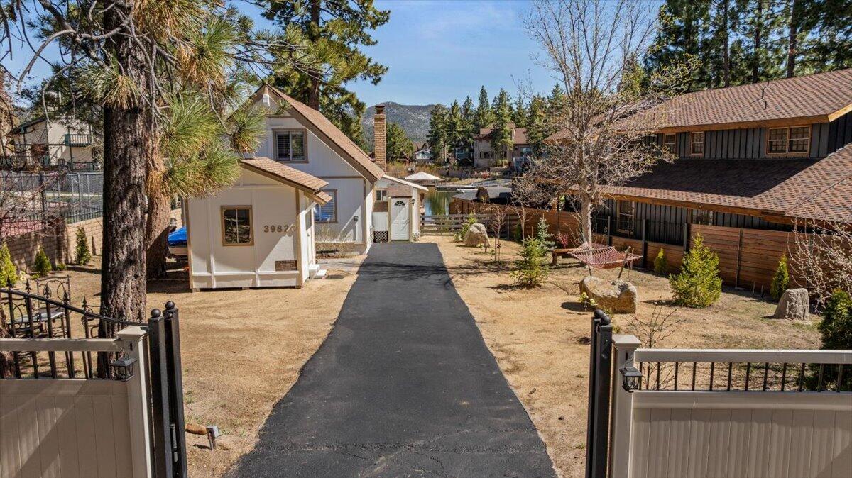 Big Bear Lake, California, 92315, United States, 2 Bedrooms Bedrooms, ,2 BathroomsBathrooms,Residential,Active,2032884