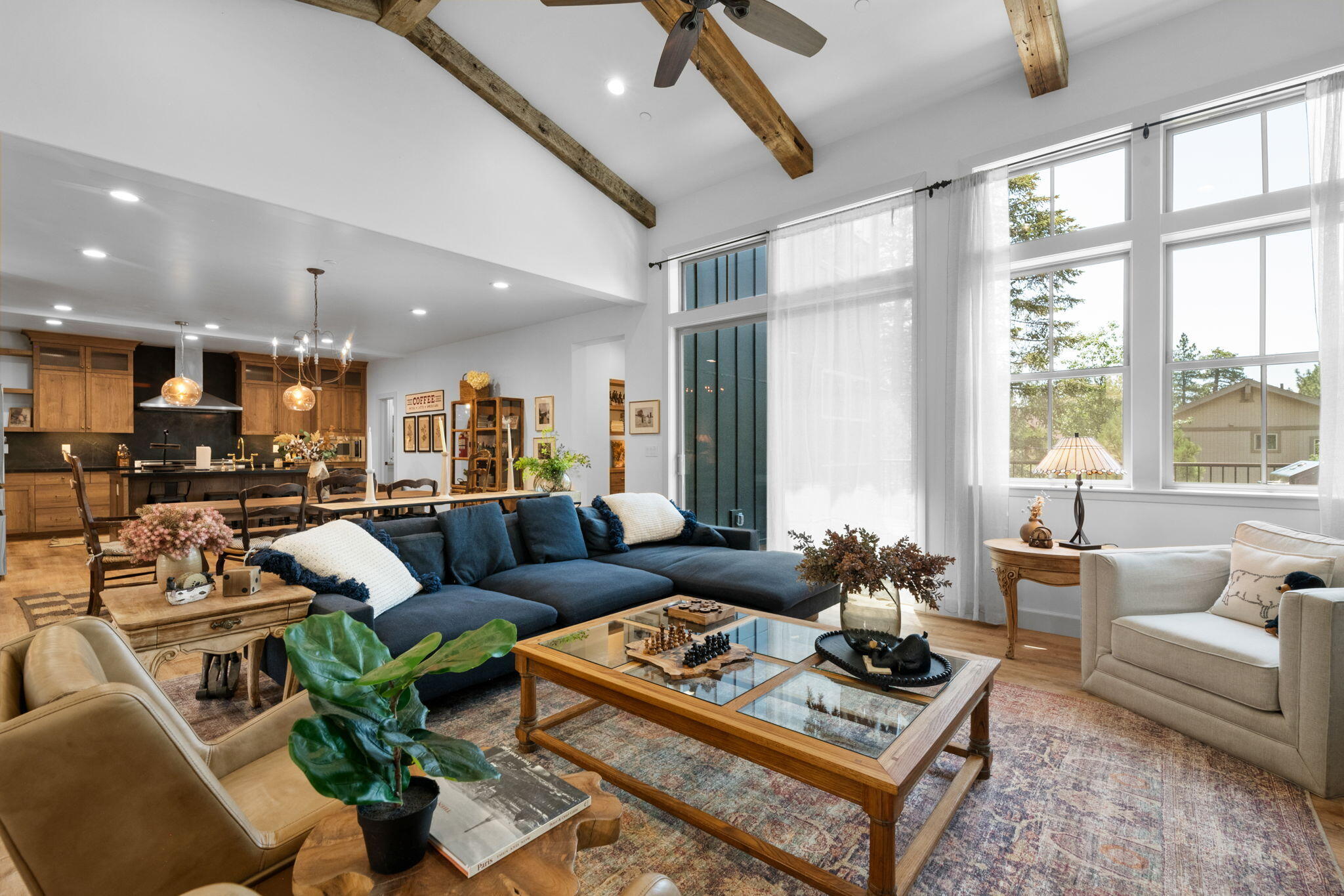 Big Bear Lake, California, 92315, United States, ,4 BathroomsBathrooms,Residential,Active,1841332