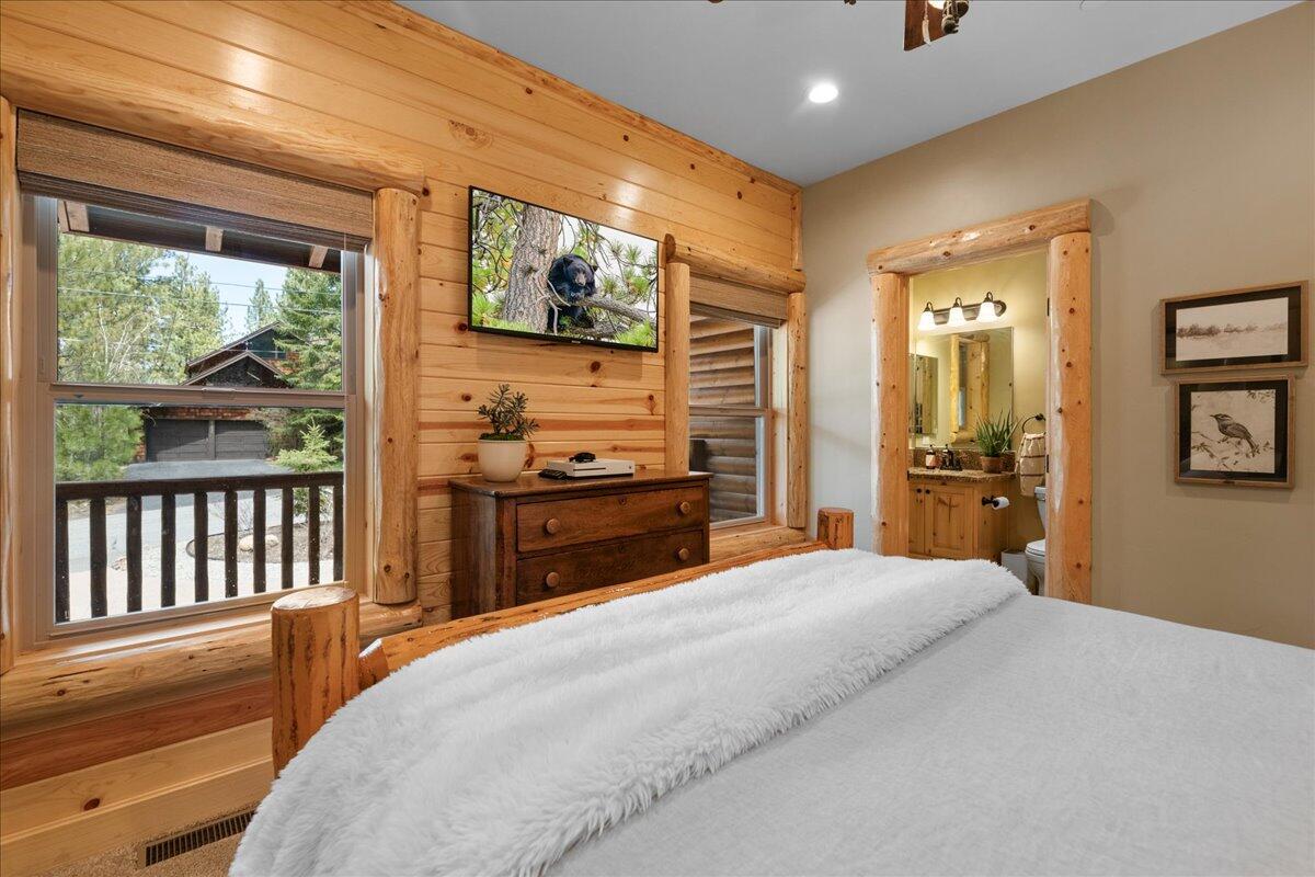 Big Bear Lake, California, 92315, United States, 3 Bedrooms Bedrooms, ,4 BathroomsBathrooms,Residential,Active,1961919