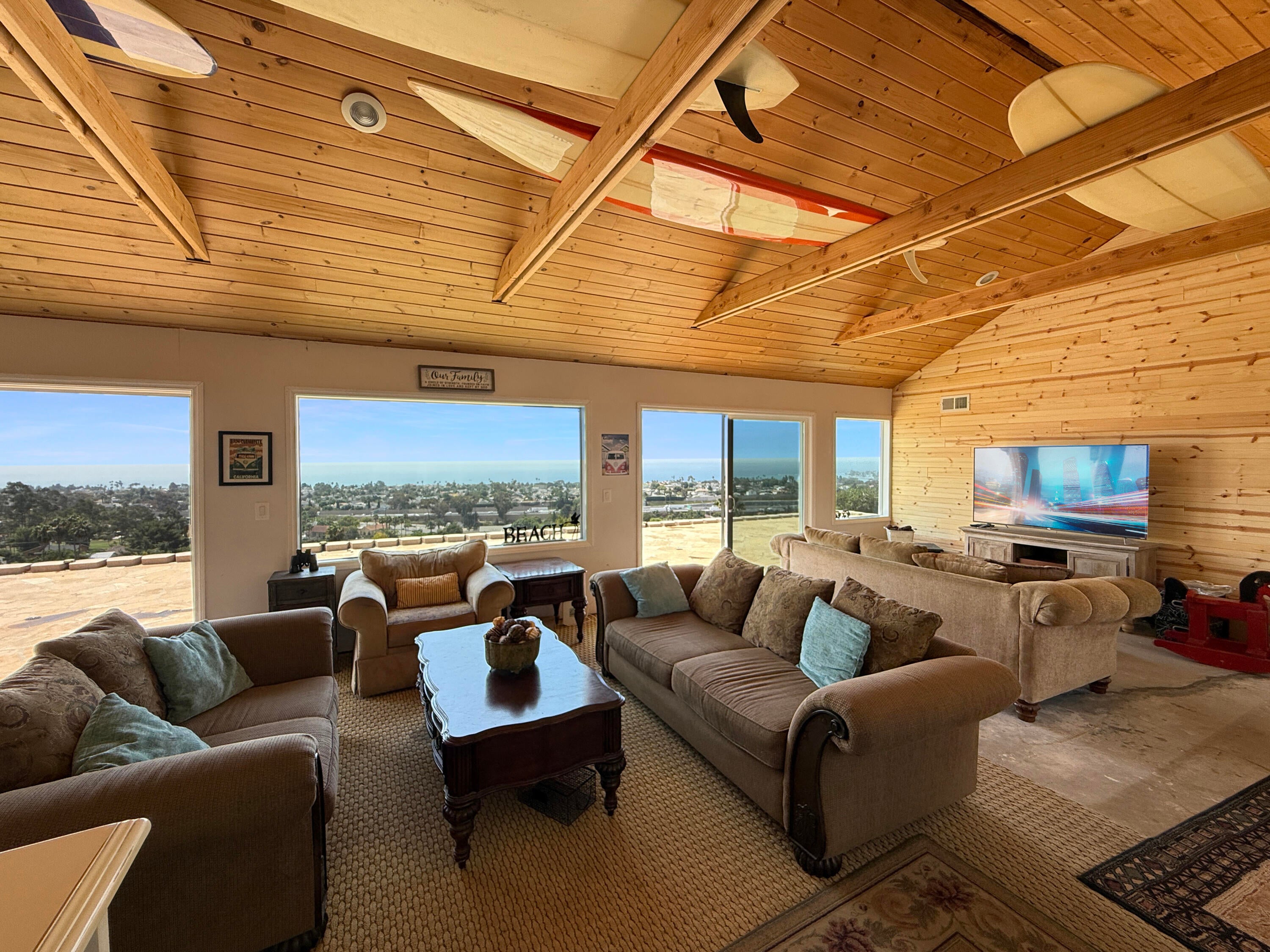San Clemente, California, 92673, United States, 4 Bedrooms Bedrooms, ,3 BathroomsBathrooms,Residential,Active,1929466