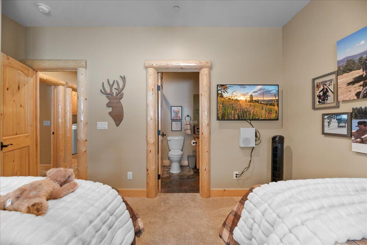 Big Bear Lake, California, 92315, United States, 3 Bedrooms Bedrooms, ,4 BathroomsBathrooms,Residential,Active,1961919