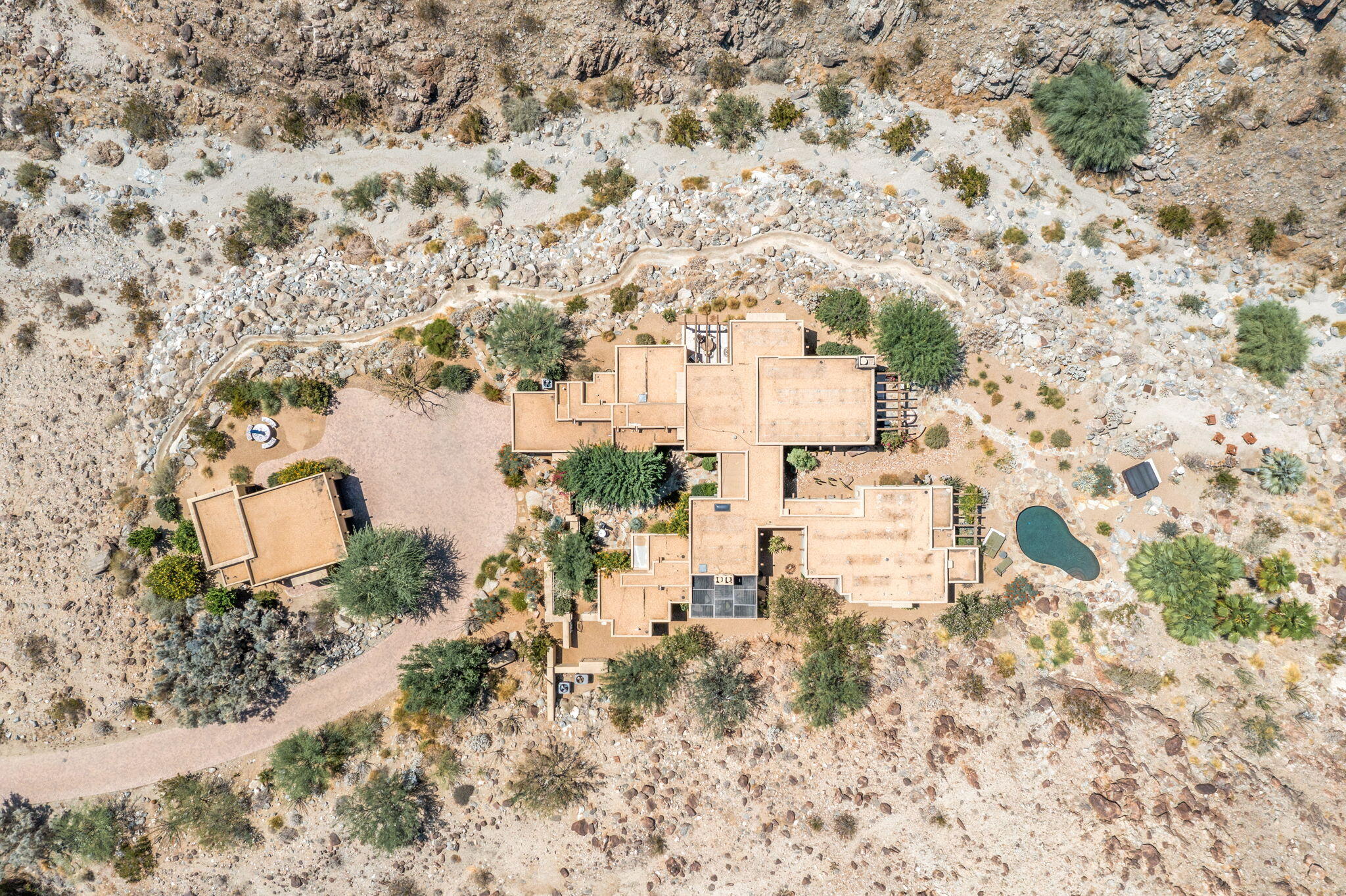 Palm Desert, California, 92260, United States, 6 Bedrooms Bedrooms, ,6 BathroomsBathrooms,Residential,Active,1990022