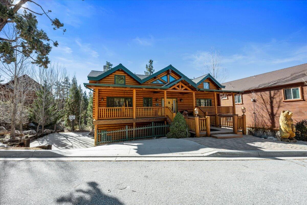 Big Bear Lake, California, 92315, United States, 4 Bedrooms Bedrooms, ,5 BathroomsBathrooms,Residential,Active,2010545