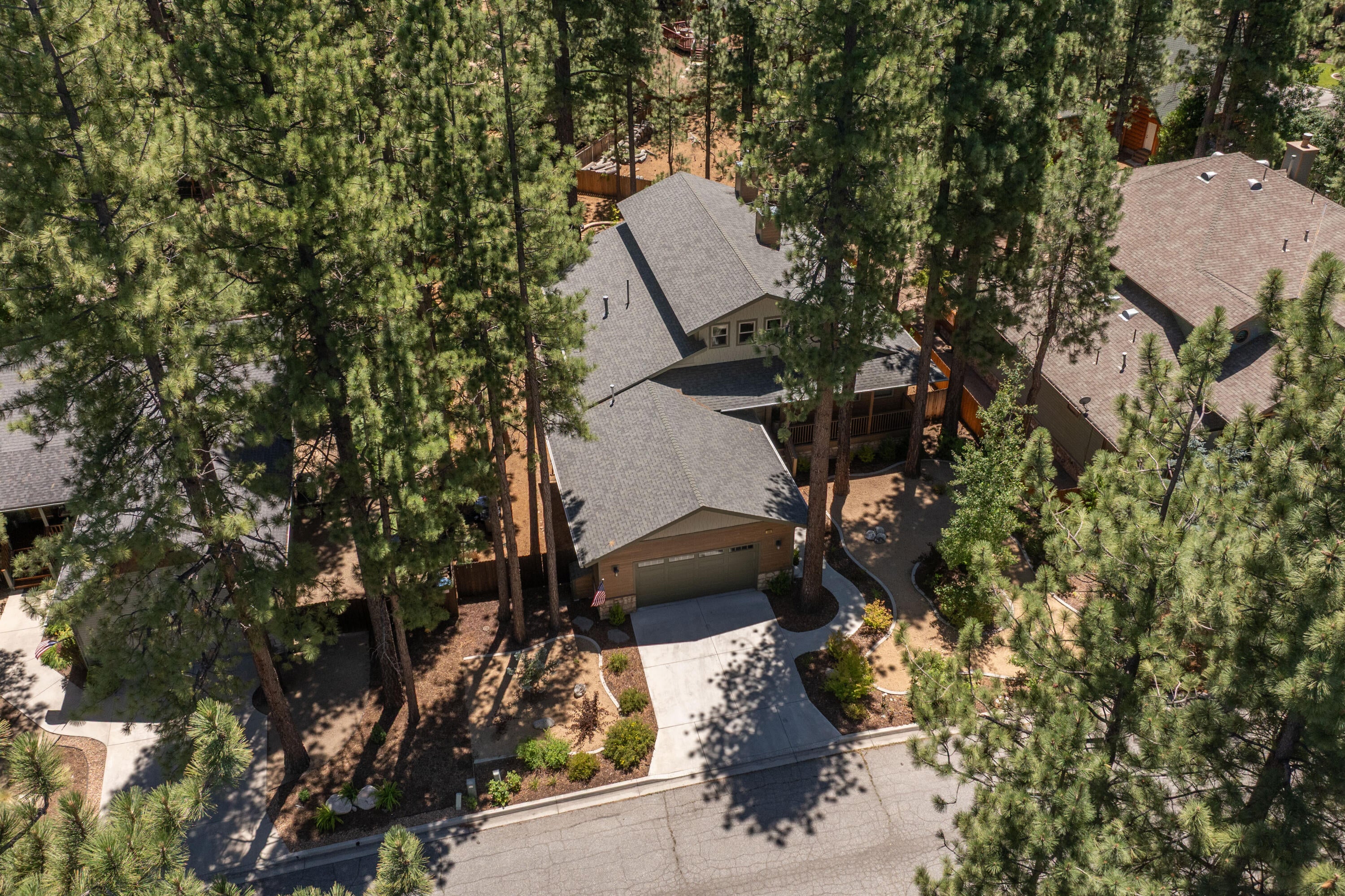 Big Bear Lake, California, 92315, United States, 3 Bedrooms Bedrooms, ,3 BathroomsBathrooms,Residential,Active,1922496