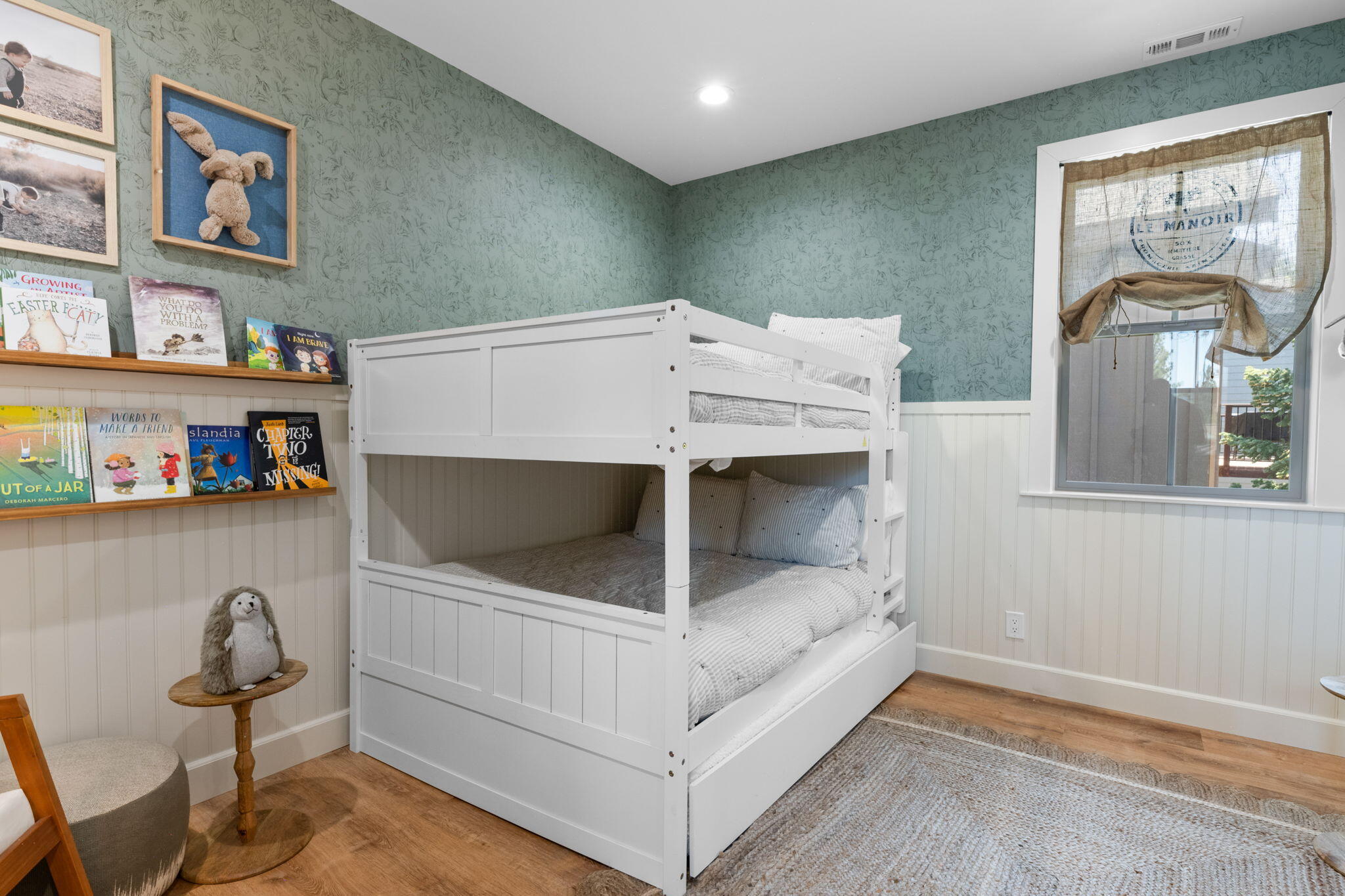 Big Bear Lake, California, 92315, United States, ,4 BathroomsBathrooms,Residential,Active,1841332