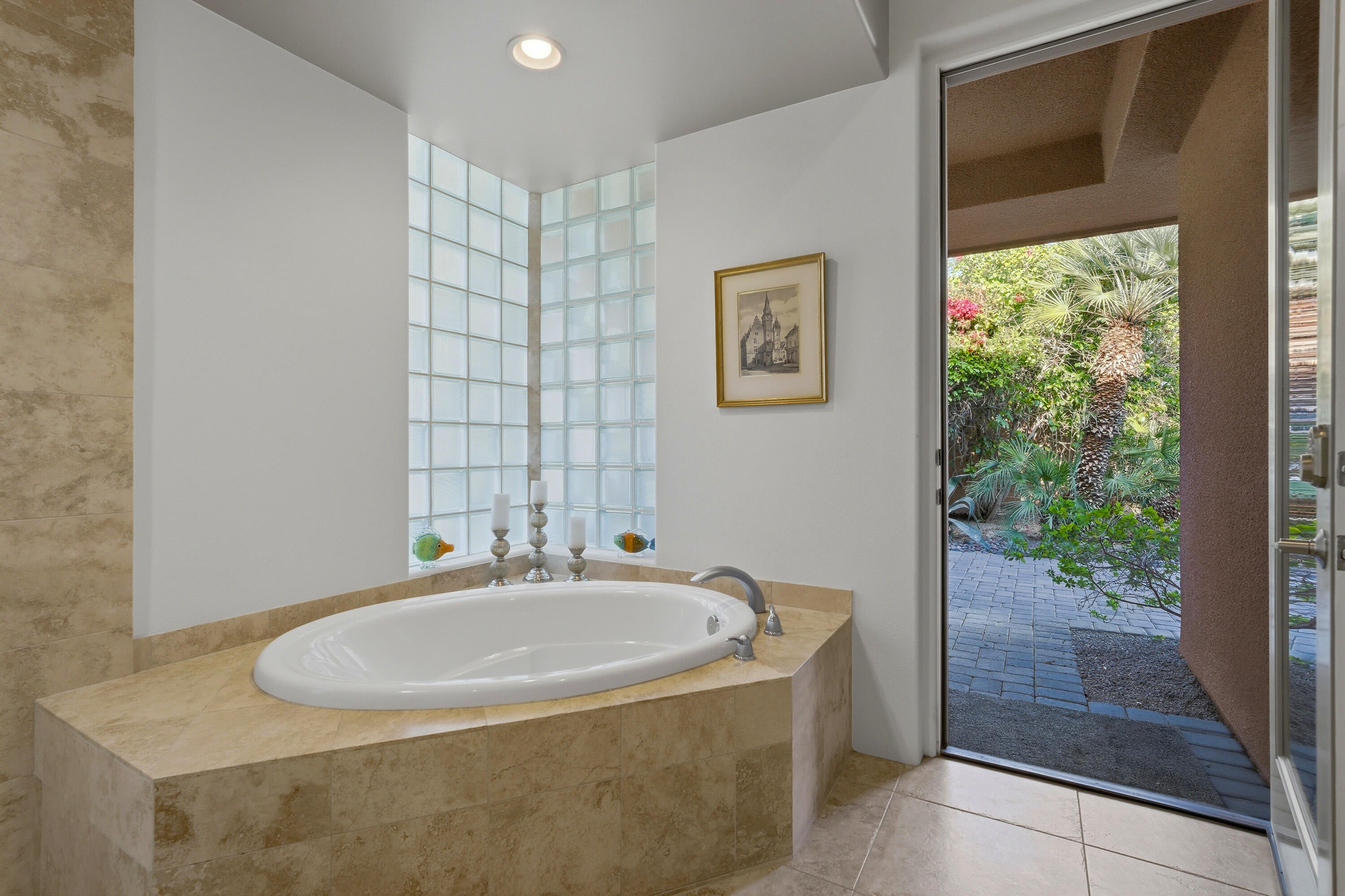 La Quinta, California, 92253, United States, 5 Bedrooms Bedrooms, ,6 BathroomsBathrooms,Residential,Active,2009158