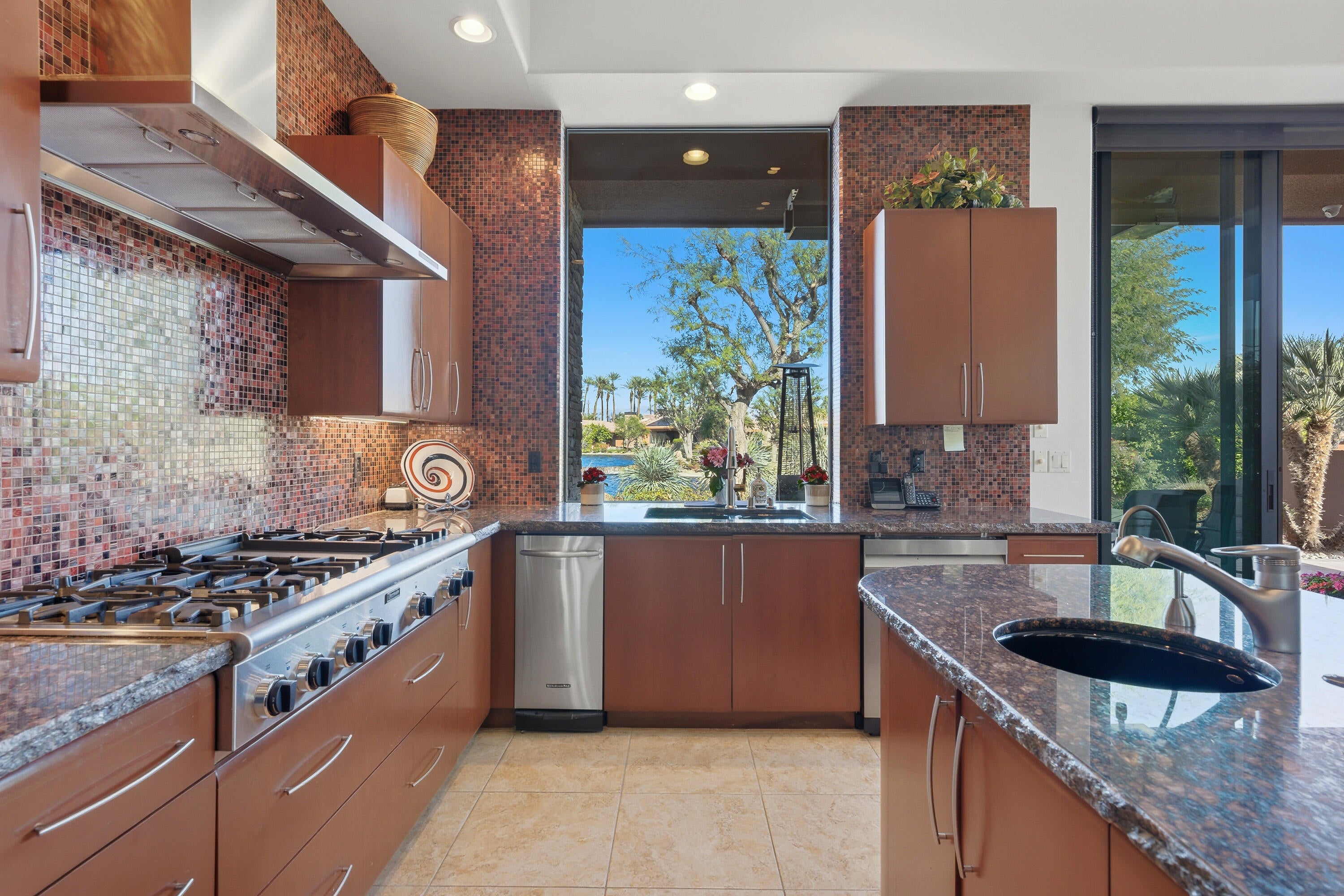 La Quinta, California, 92253, United States, 5 Bedrooms Bedrooms, ,6 BathroomsBathrooms,Residential,Active,2009158