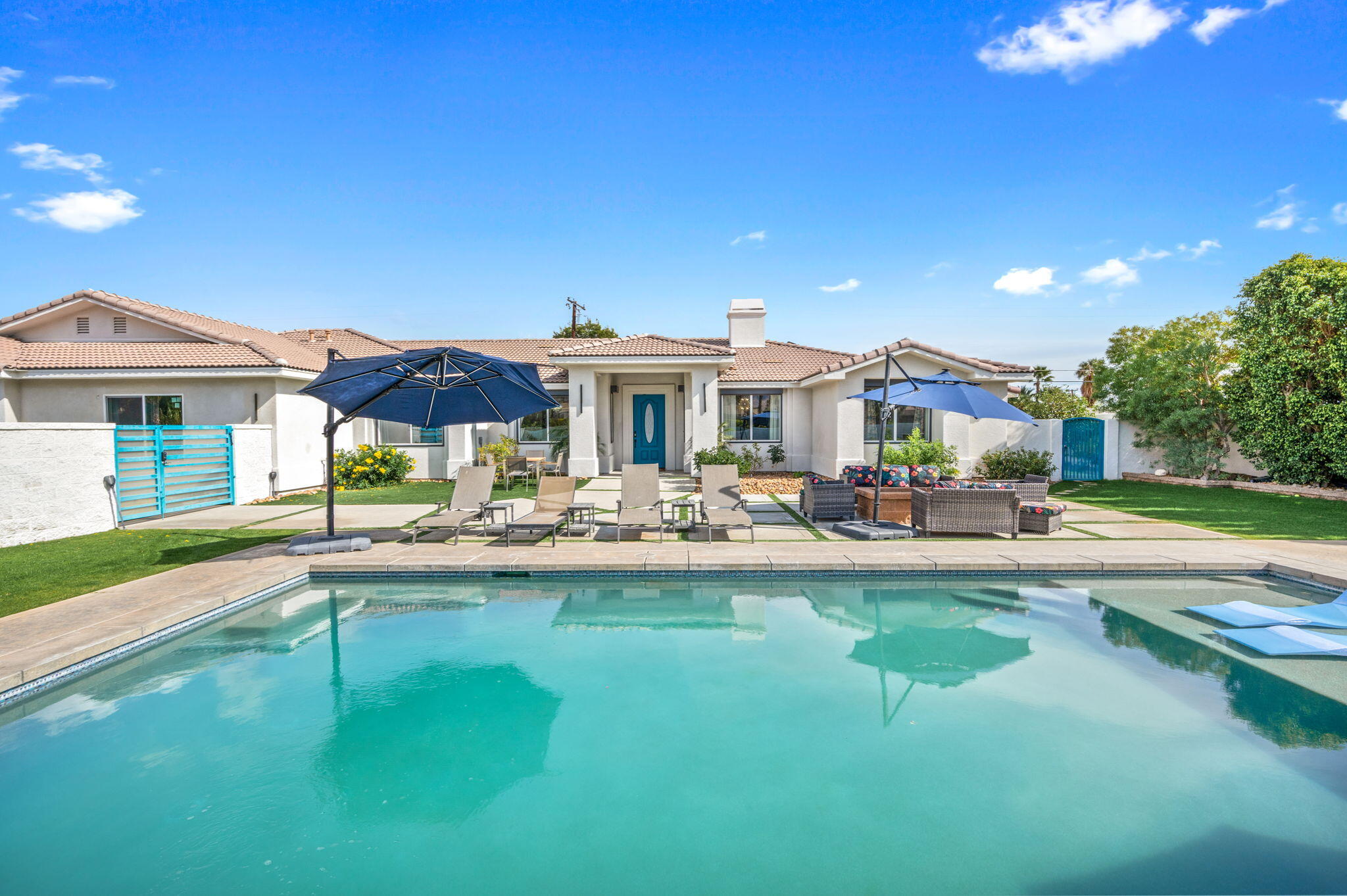 Palm Springs, California, 92262, United States, 6 Bedrooms Bedrooms, ,6 BathroomsBathrooms,Residential,Active,1990040