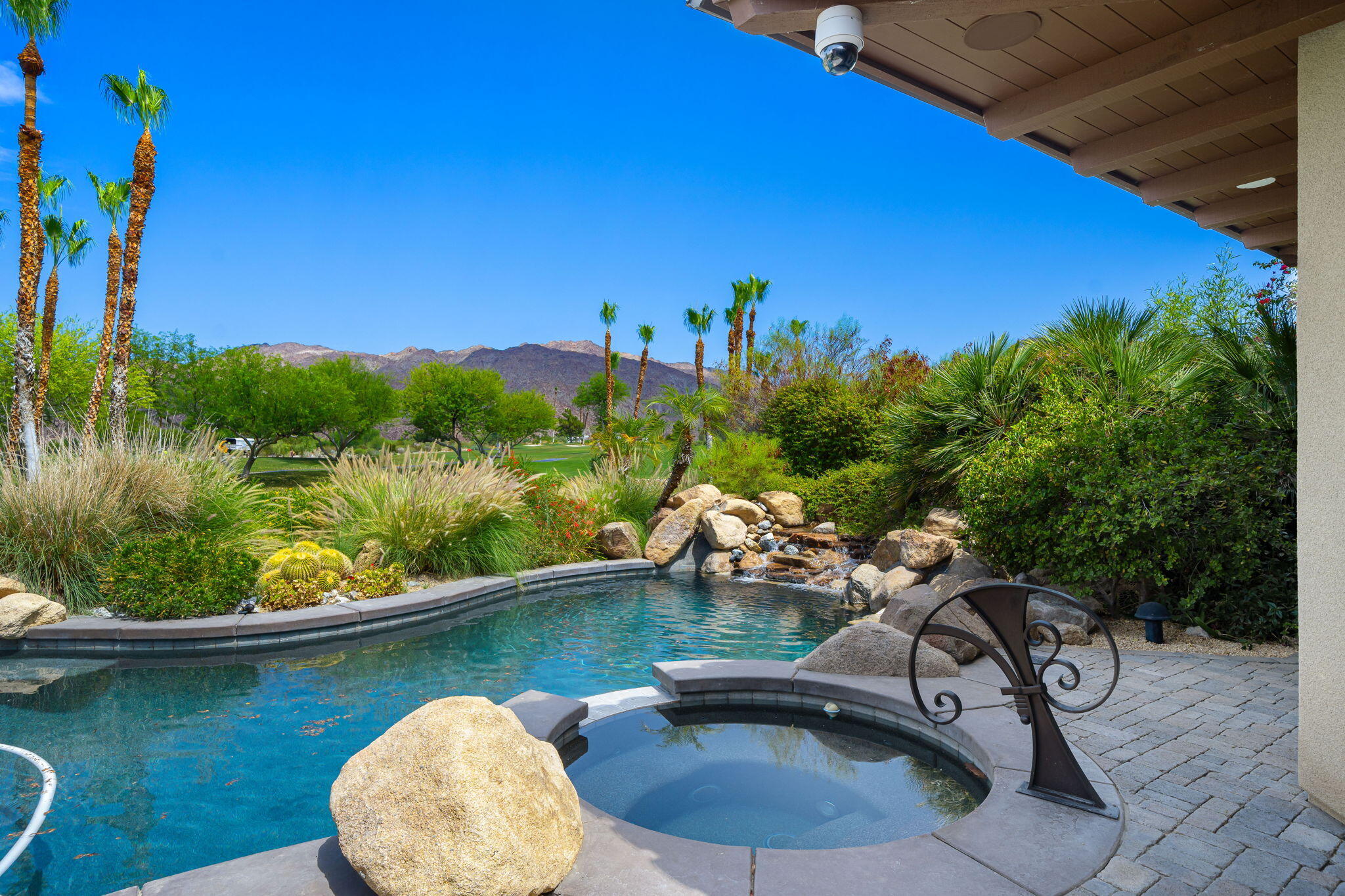 Palm Desert, California, 92260, United States, 4 Bedrooms Bedrooms, ,5 BathroomsBathrooms,Residential,Active,1884877