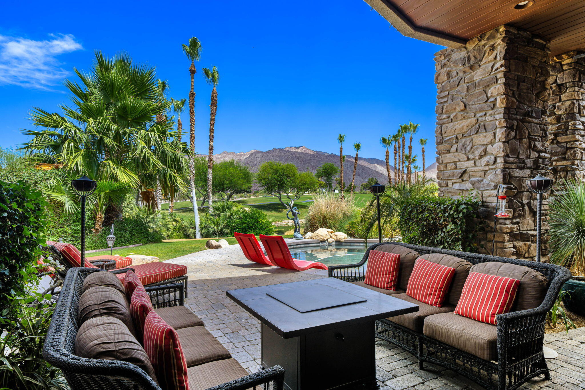 Palm Desert, California, 92260, United States, 4 Bedrooms Bedrooms, ,5 BathroomsBathrooms,Residential,Active,1884877