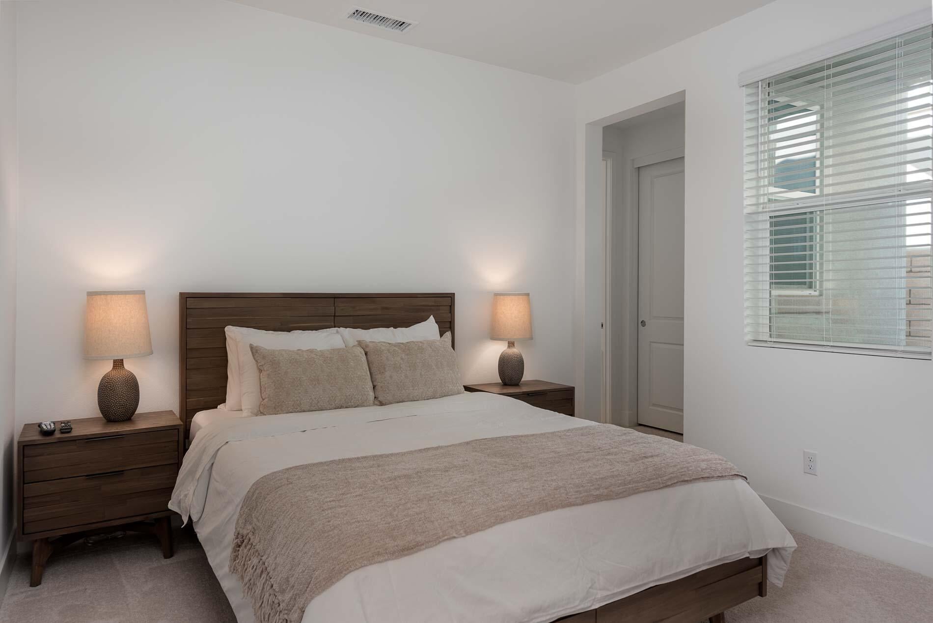 Indio, California, 92203, United States, 4 Bedrooms Bedrooms, ,5 BathroomsBathrooms,Residential,Active,1990044