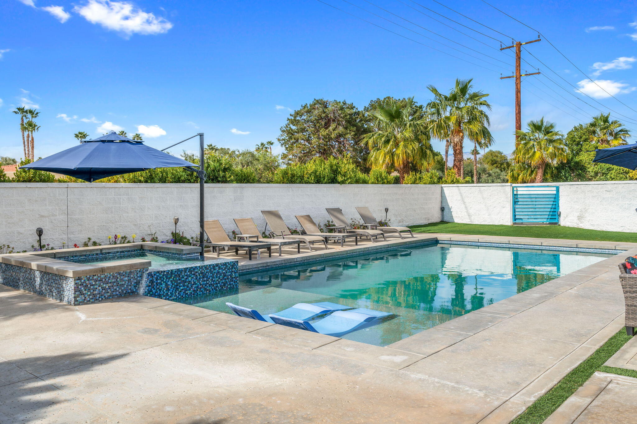 Palm Springs, California, 92262, United States, 6 Bedrooms Bedrooms, ,6 BathroomsBathrooms,Residential,Active,1990040