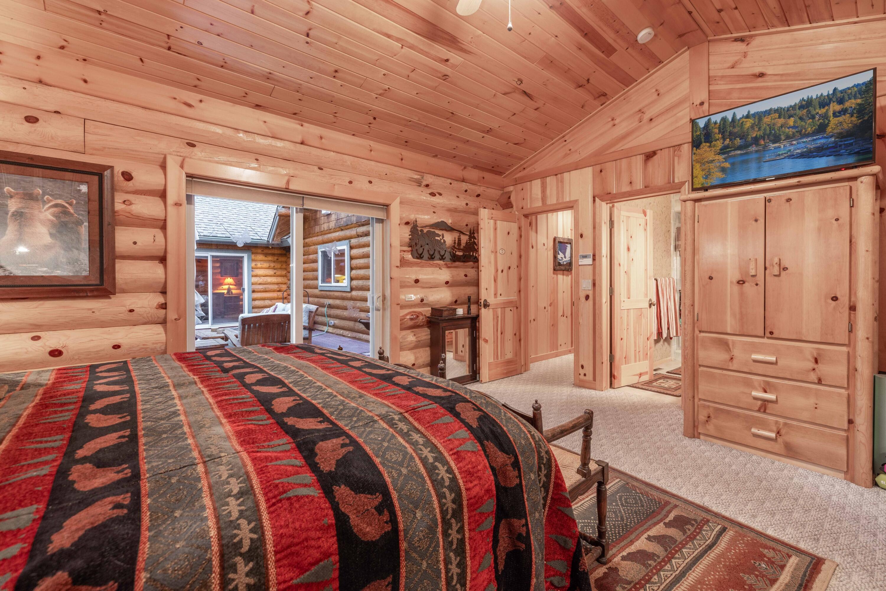 Big Bear Lake, California, 92315, United States, 4 Bedrooms Bedrooms, ,3 BathroomsBathrooms,Residential,Active,1933881