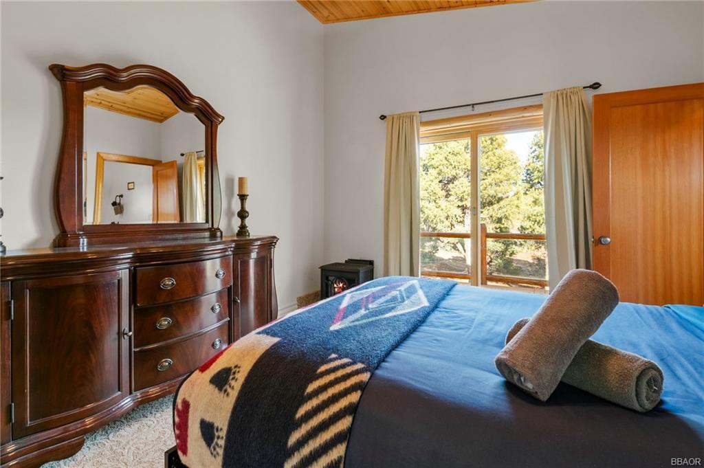 Big Bear, California, 92314, United States, 5 Bedrooms Bedrooms, ,5 BathroomsBathrooms,Residential,Active,1943812