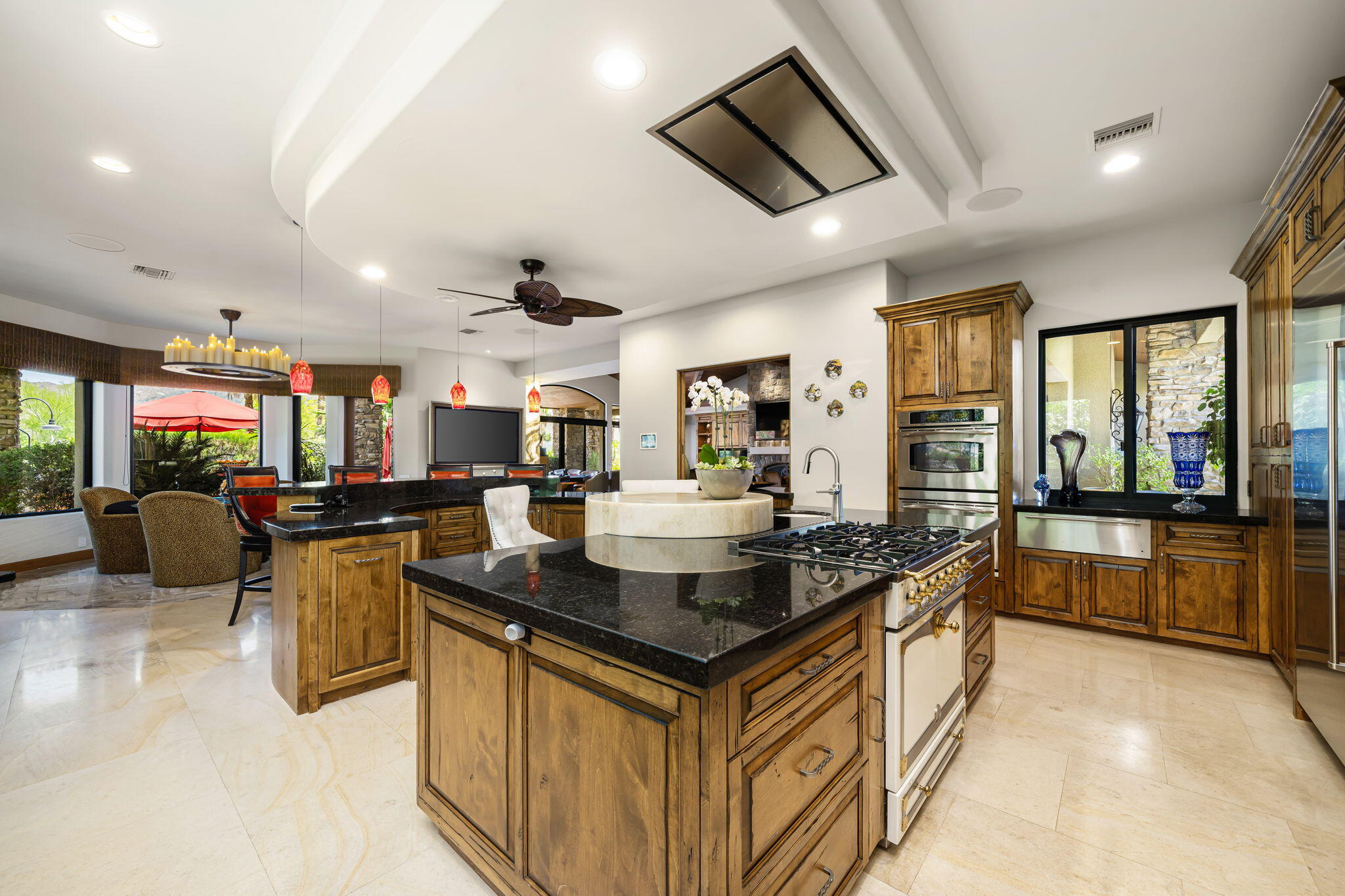 Palm Desert, California, 92260, United States, 4 Bedrooms Bedrooms, ,5 BathroomsBathrooms,Residential,Active,1884877