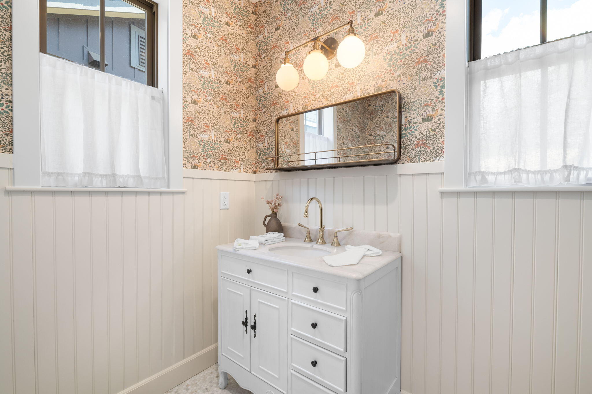 Big Bear Lake, California, 92315, United States, ,4 BathroomsBathrooms,Residential,Active,1841332