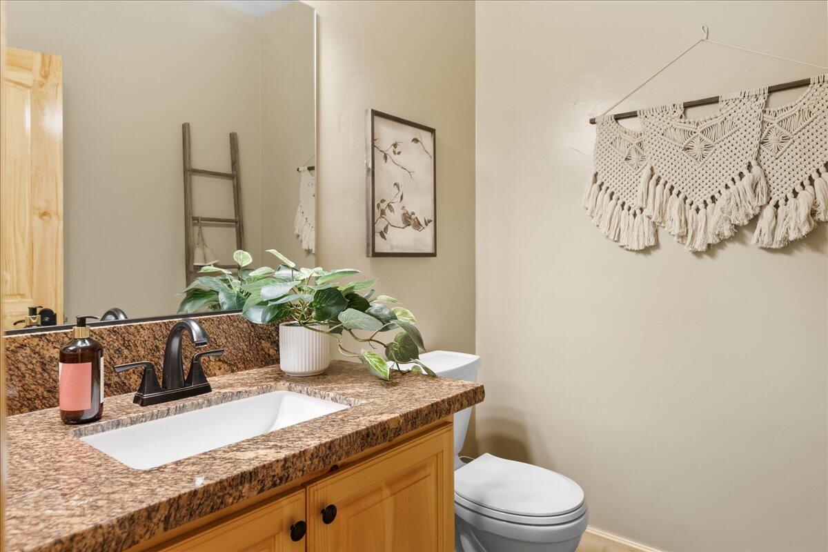 Big Bear Lake, California, 92315, United States, 3 Bedrooms Bedrooms, ,4 BathroomsBathrooms,Residential,Active,1961919