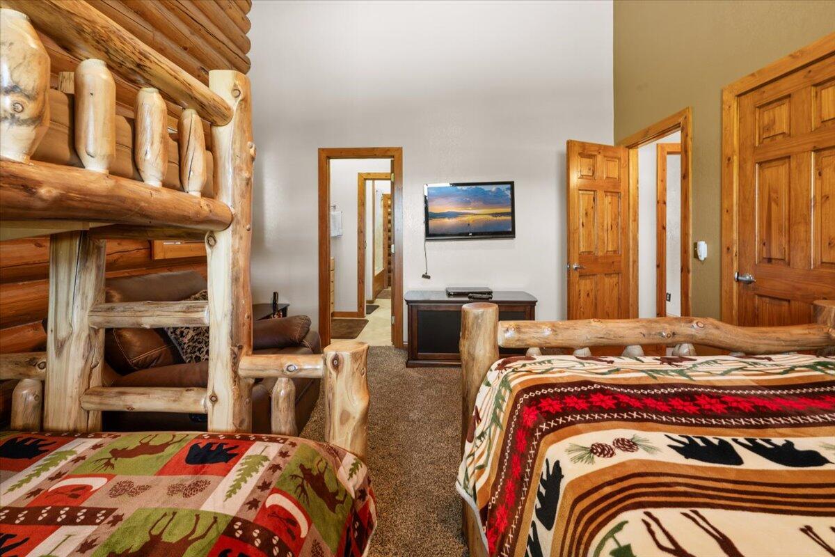 Big Bear City, California, 92314, United States, 3 Bedrooms Bedrooms, ,3 BathroomsBathrooms,Residential,Active,1892441