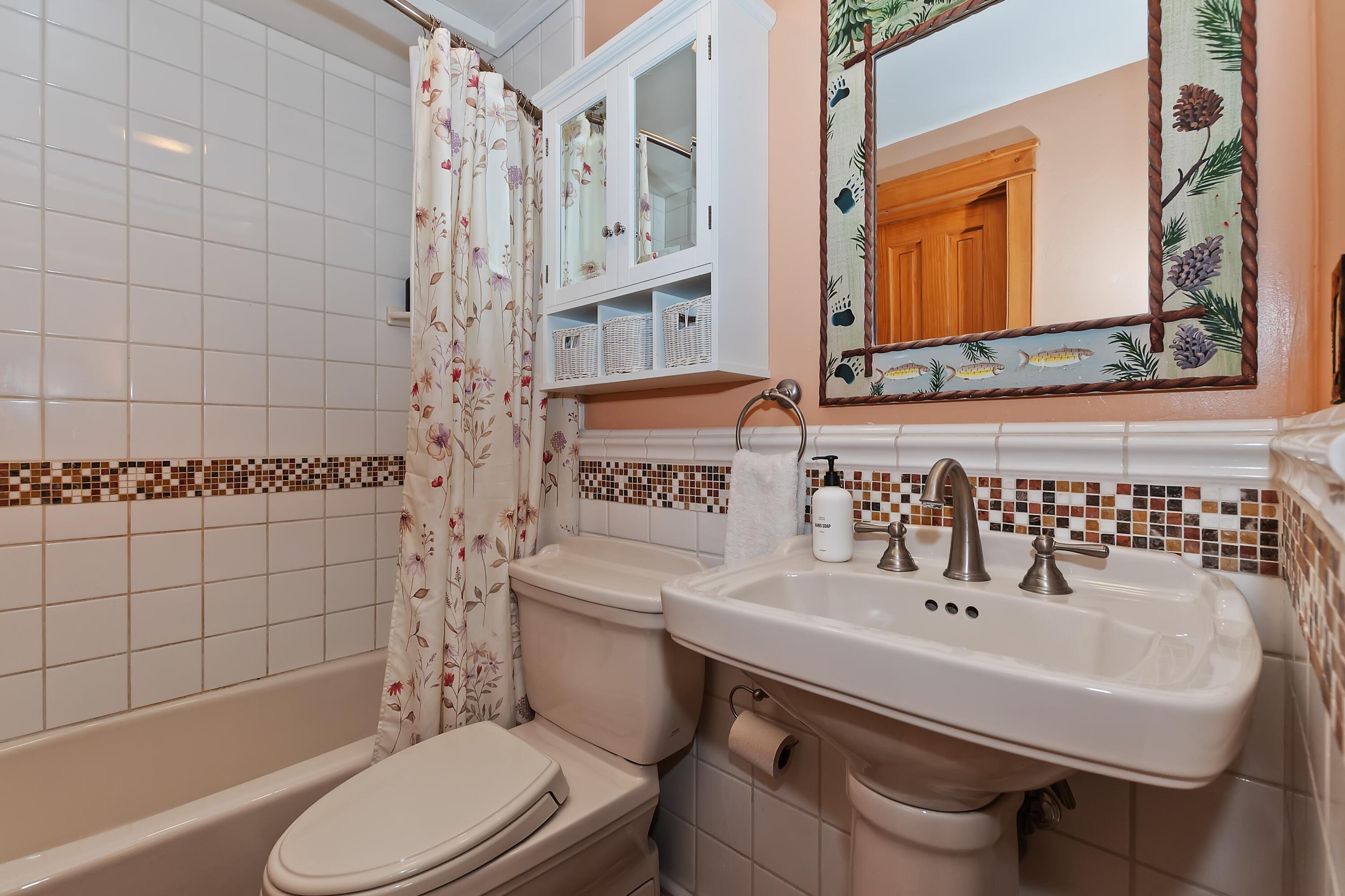 Big Bear Lake, California, 92315, United States, ,4 BathroomsBathrooms,Residential,Active,1798030
