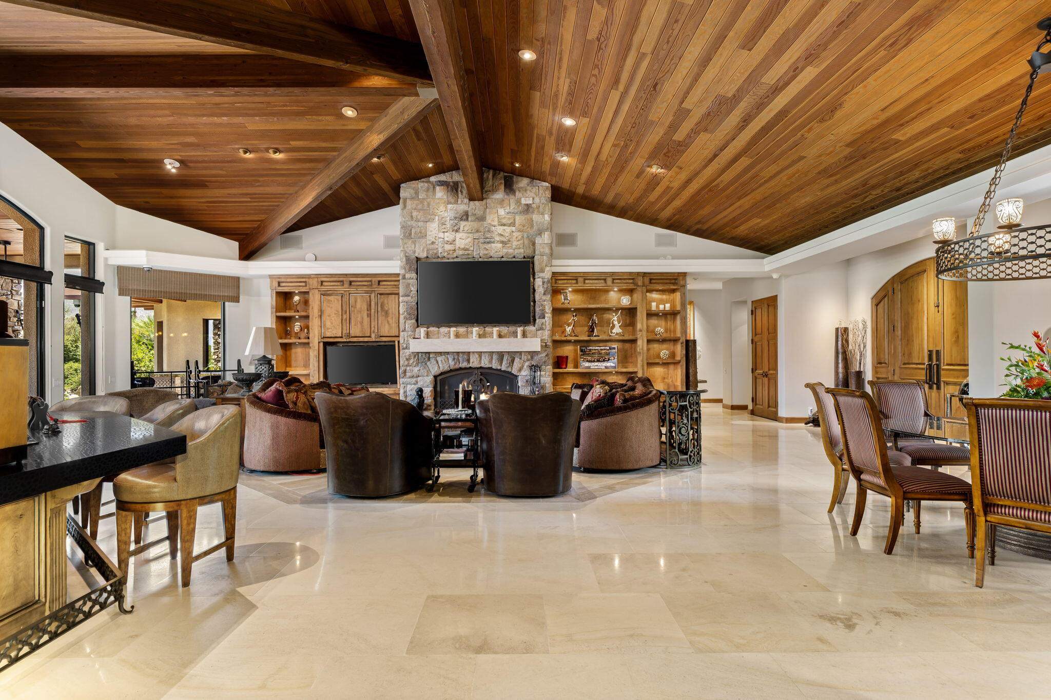 Palm Desert, California, 92260, United States, 4 Bedrooms Bedrooms, ,5 BathroomsBathrooms,Residential,Active,1884877