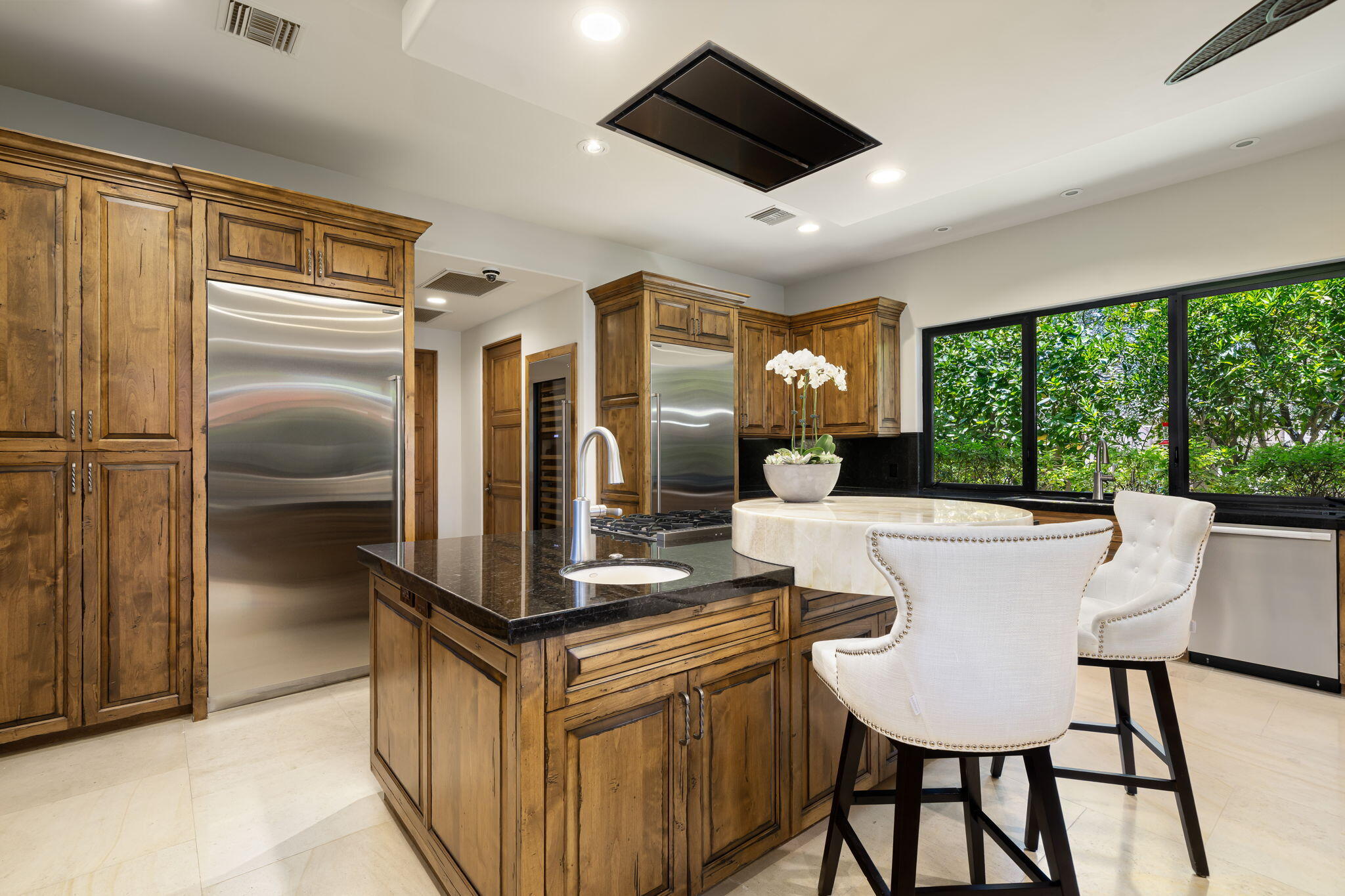 Palm Desert, California, 92260, United States, 4 Bedrooms Bedrooms, ,5 BathroomsBathrooms,Residential,Active,1884877