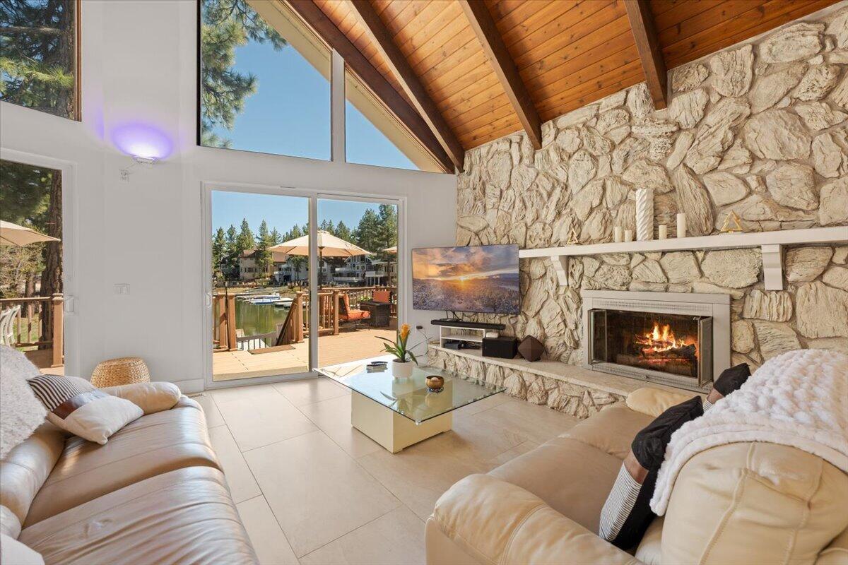 Big Bear Lake, California, 92315, United States, 2 Bedrooms Bedrooms, ,2 BathroomsBathrooms,Residential,Active,2032884